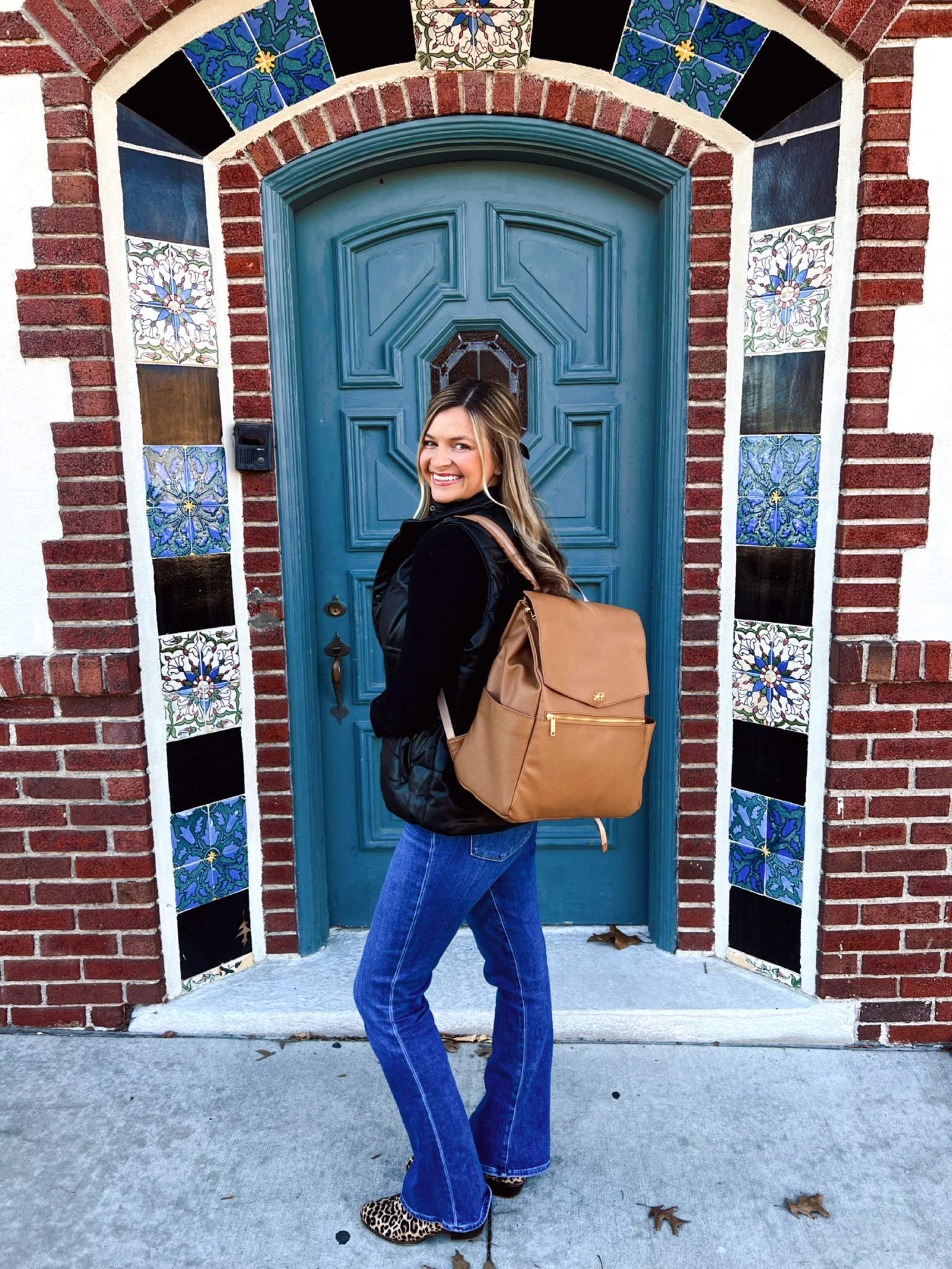 the most functional diaper bag ever 👏🏼 it’s a must have for new moms or current moms! I love being able to organize it just how I want and not being limited on pocket space. Use my code FPXHANNAHBELOW20 for 20% off at Freshly Picked 🤎 

#LTKbaby #LTKbump #LTKfamily