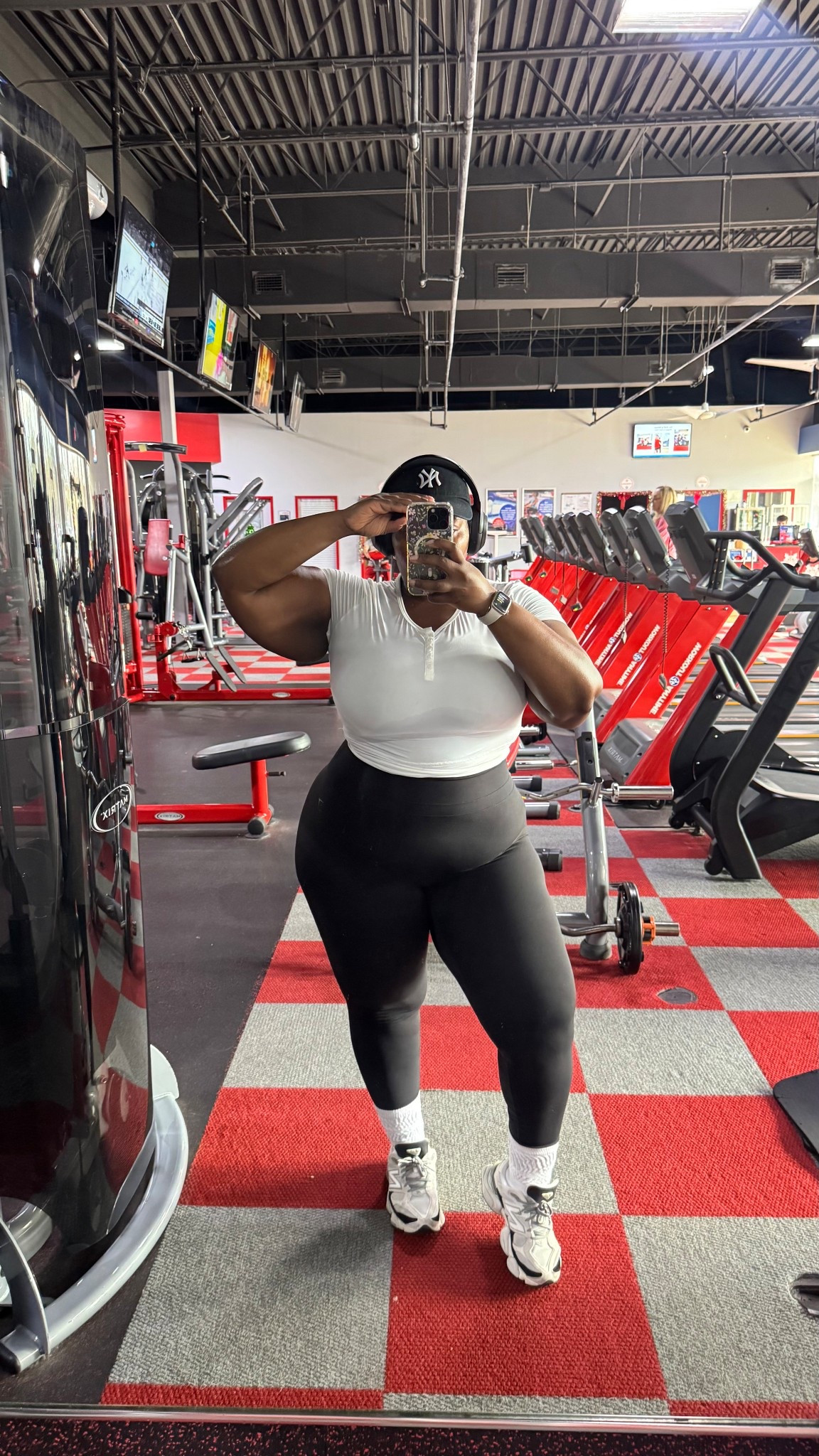 mindful movement monday 

top is old gymshark but linked a similar vibe 
leggings XXL


#LTKSaleAlert #LTKfitnessgoals #LTKPlusSize