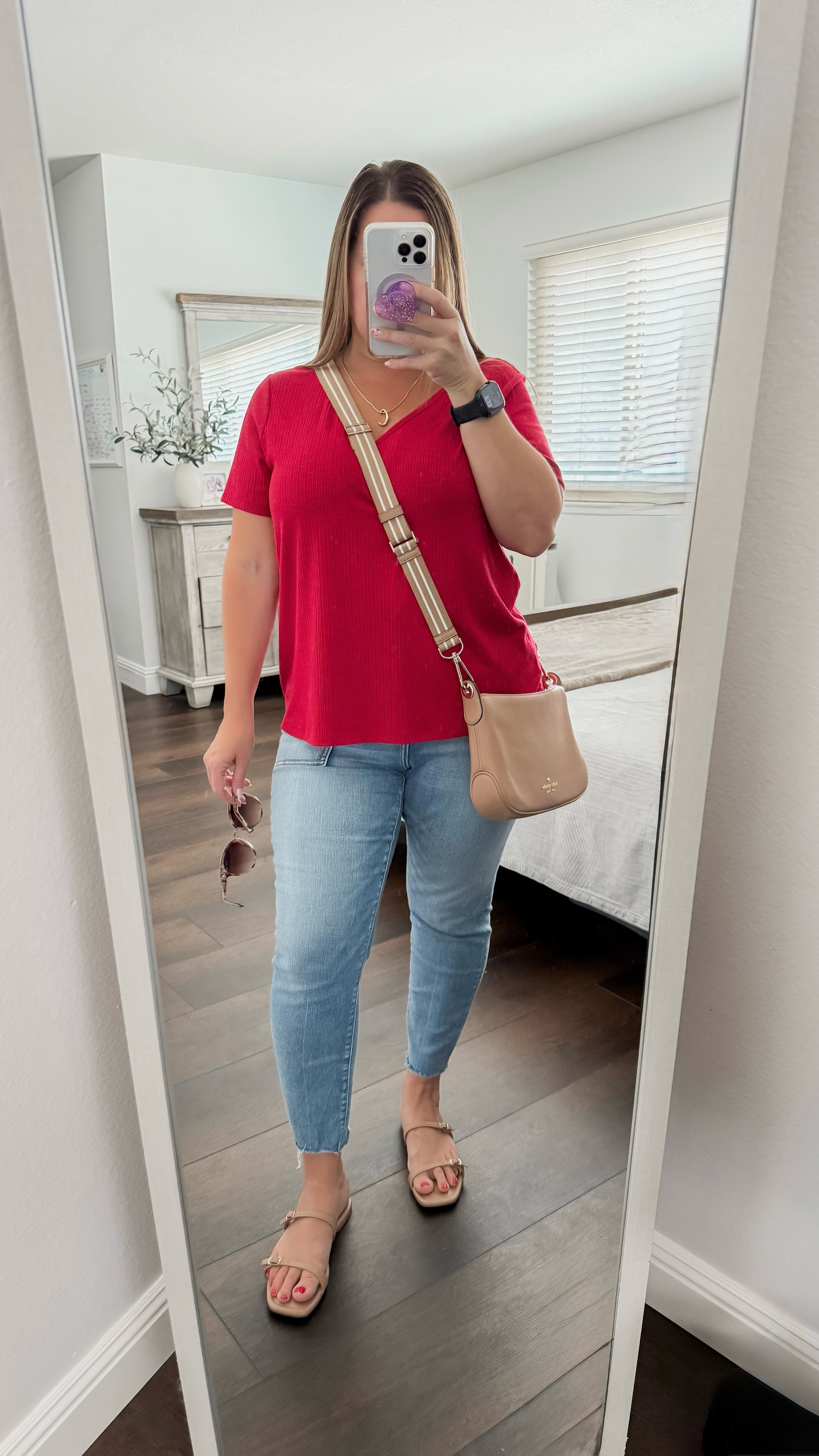 Mama OOTD - paired this V-Neck ribbed tee with my favorite American Eagle jeans, a pair of beige sandals and Kate Spade crossbody bag ♥️

#LTKStyleTip #LTKOver40 #LTKPetite
