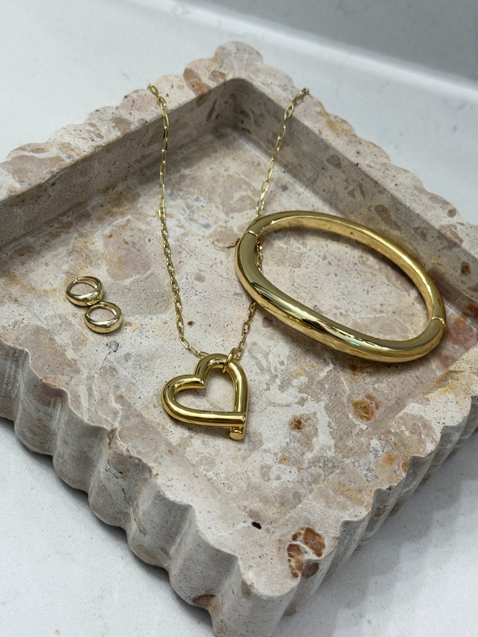 New jewels from Ana Luisa ✨

#AnaLuisa, #AnaLuisaAmbassador #BestDeal

#LTKStyleTip #LTKFindsUnder100 #LTKFestival