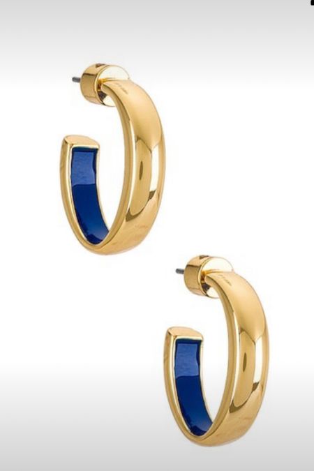 Earrings

#LTKWorkwear #LTKFindsUnder100 #LTKTravel
