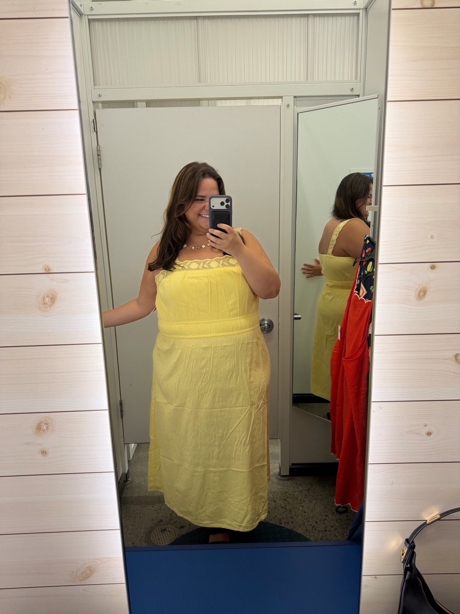 Plus size dress from old navy wearing size 2x