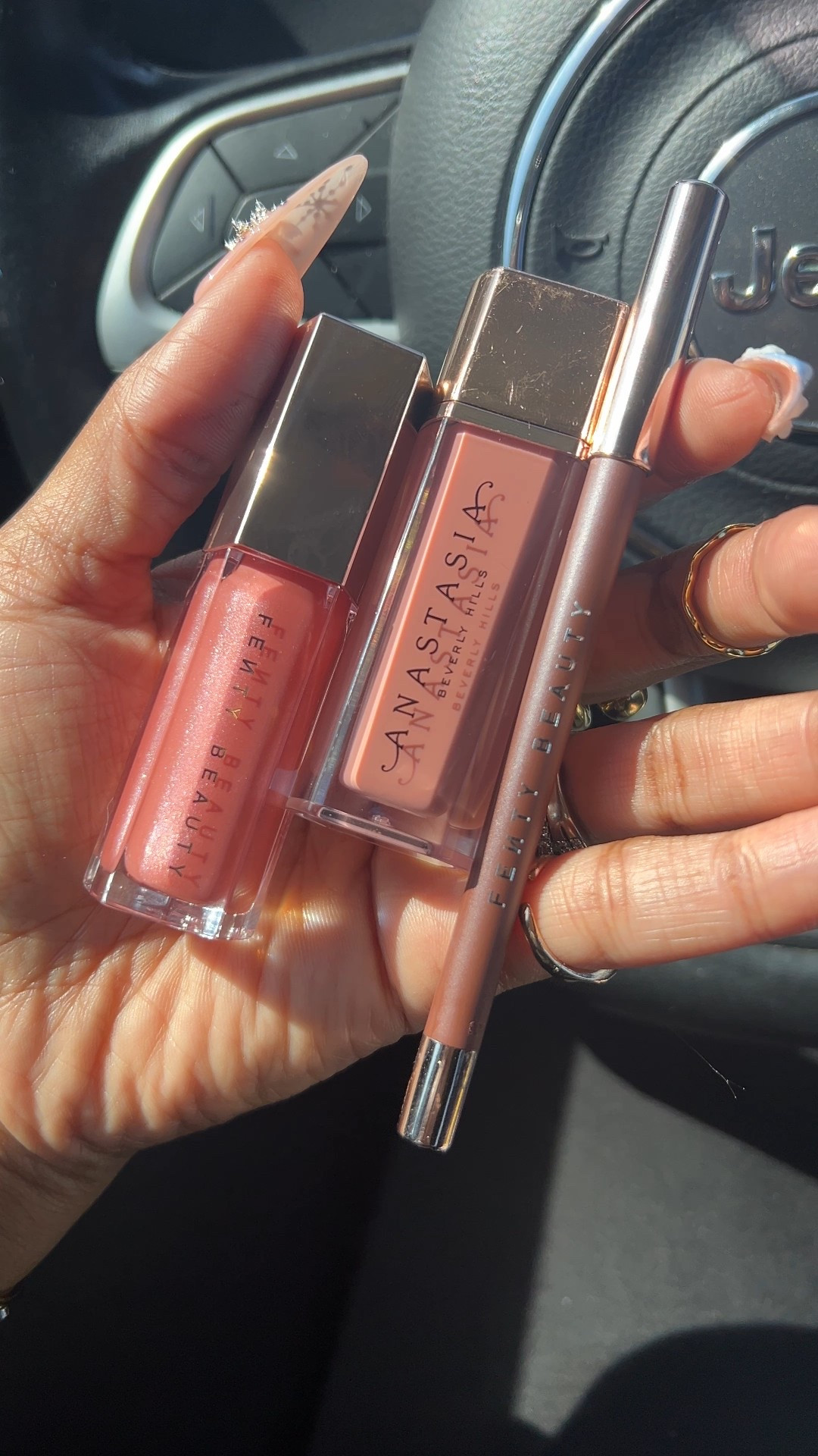 My current lip combo and it got me in a CHOKEHOLD!!! It’s soooo pretty! 

Fenty Beauty Tracd Out: Brown’d Out
Fenty Beauty Gloss Bomb: FU$$Y
Anastasia Beverly Hills Lip Velvet: KISS

#lipcombo #fentybeauty #anastasiabeverlyhills #makeupp

#LTKselfcare #LTKBeauty