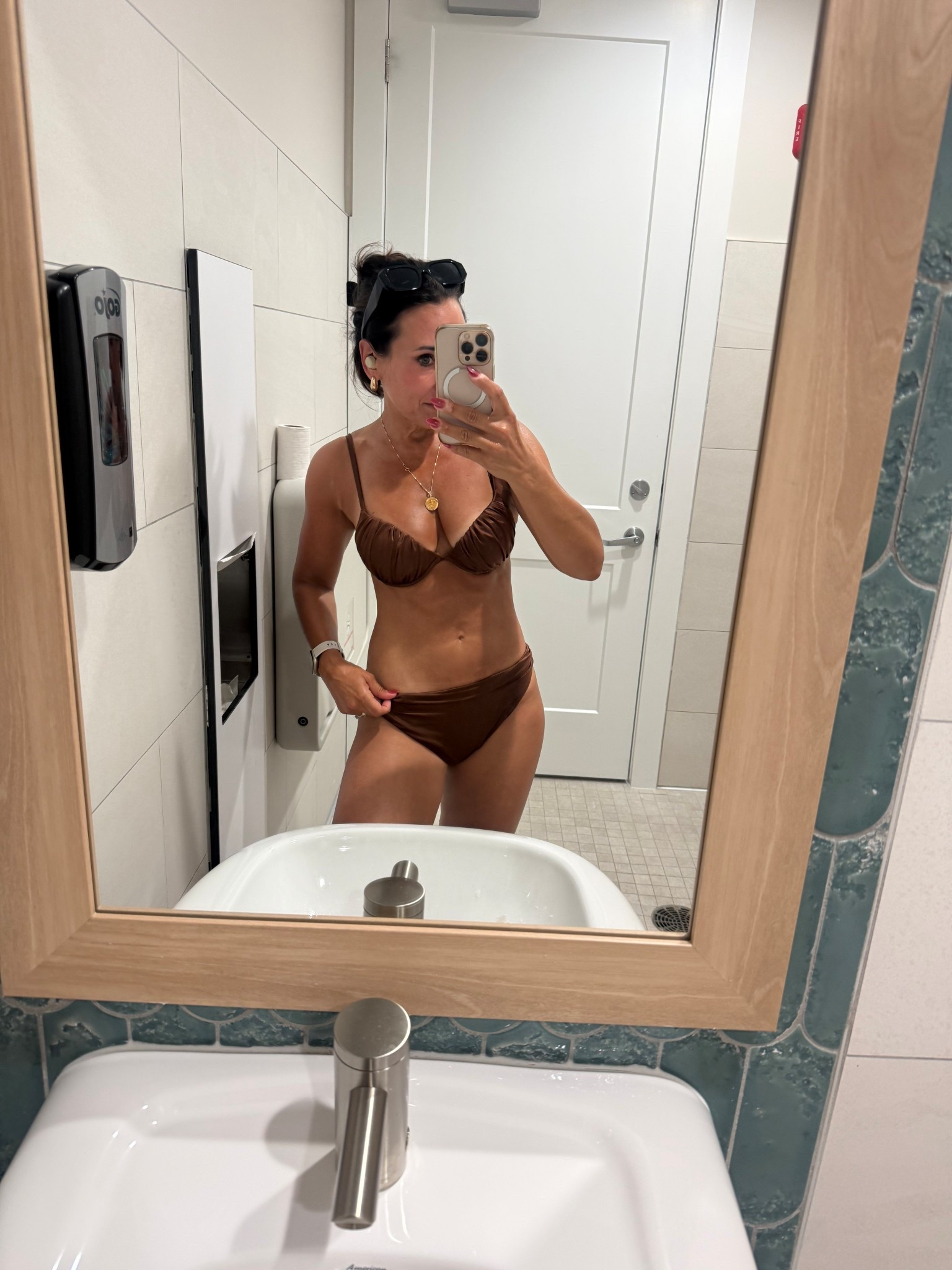 My favorite swimsuits!! Great pieces at great prices!!


Resort
Vaca 
Swim 
Party
Beach
Pool
Summer 
Florida 