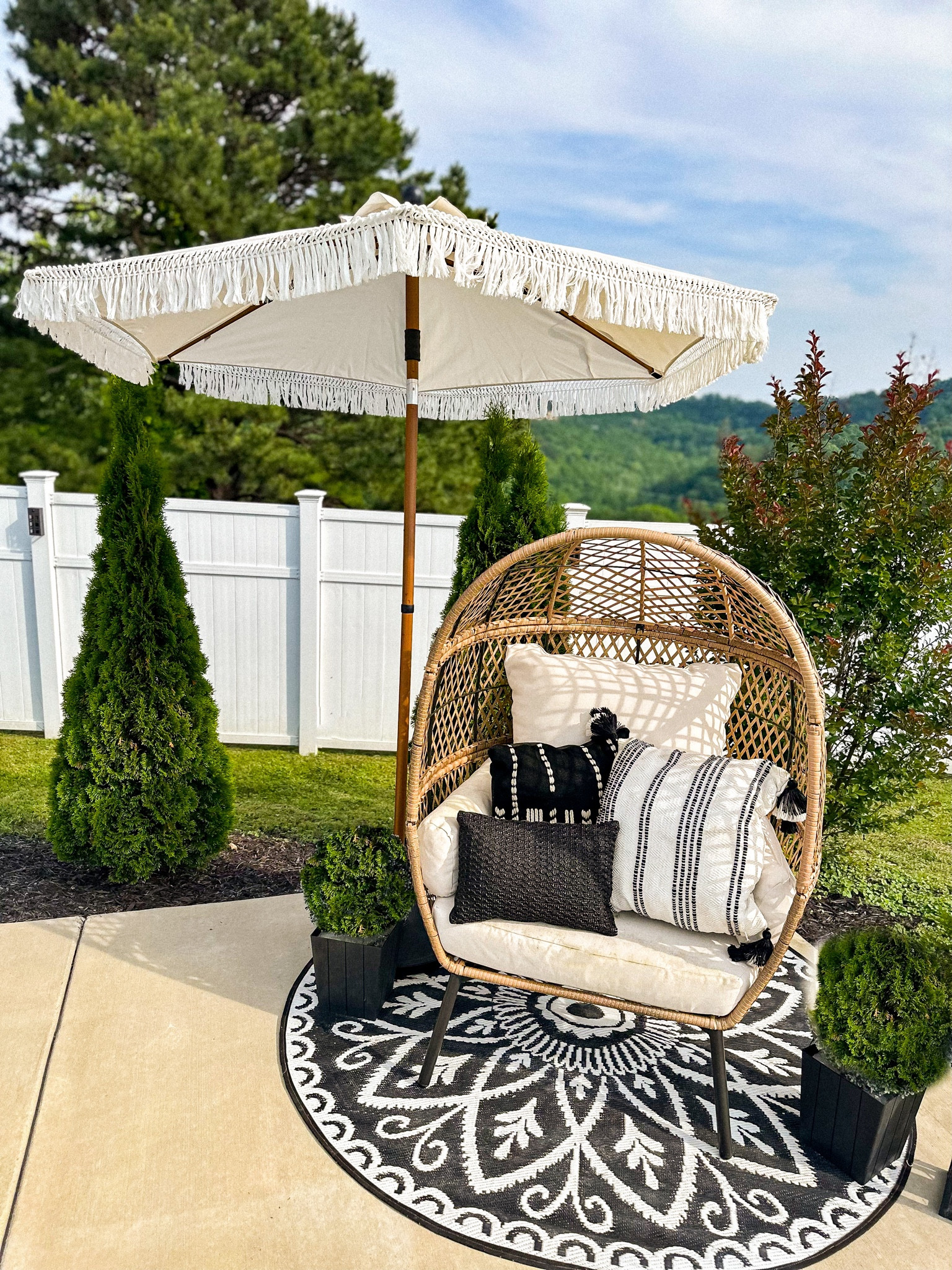 Do you have a corner that you need to fill with some patio furniture? I came up with this cute idea. #walmartfind 

#LTKSeasonal #LTKhome