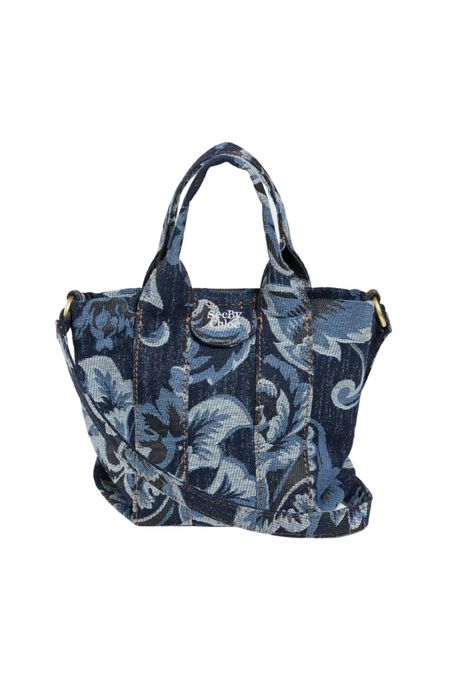 Weekly Favorites- Tote Bags- January 28, 2023 #tote #totebags #everydaybag #womenstotebags #womensbags #bagsforwomen #fallfashion #fallstyle #fallbags #winterfashion #winterstyle #winterbags #falltotebag #wintertotebag #bagoftheday

#LTKitbag #LTKstyletip #LTKFind