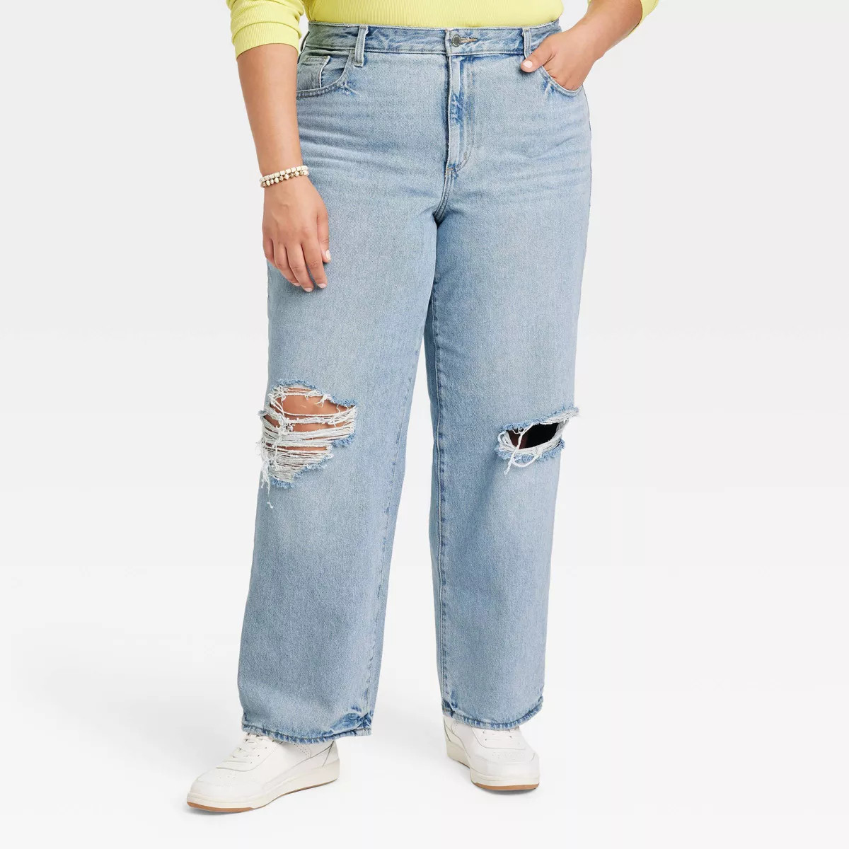 Women's Mid-Rise 90's Baggy Jeans - Universal Thread™ Medium Wash Destroy 26 | Target