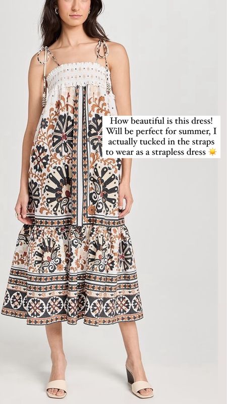 How fun is this dress! Would be great for a warm weather vacation ☀️