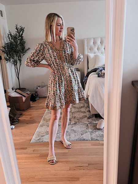 The happiest dress in my closet 💛

I’m 5’1” and wearing an XS!