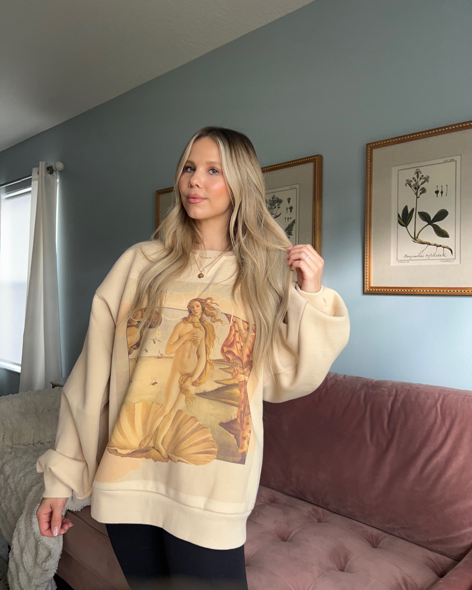 Selfie // Selkie sweater // Selkie Sweatshirt// oversized sweatshirt// revolve sweatshirt 

#LTKfit #LTKSeasonal #LTKHoliday