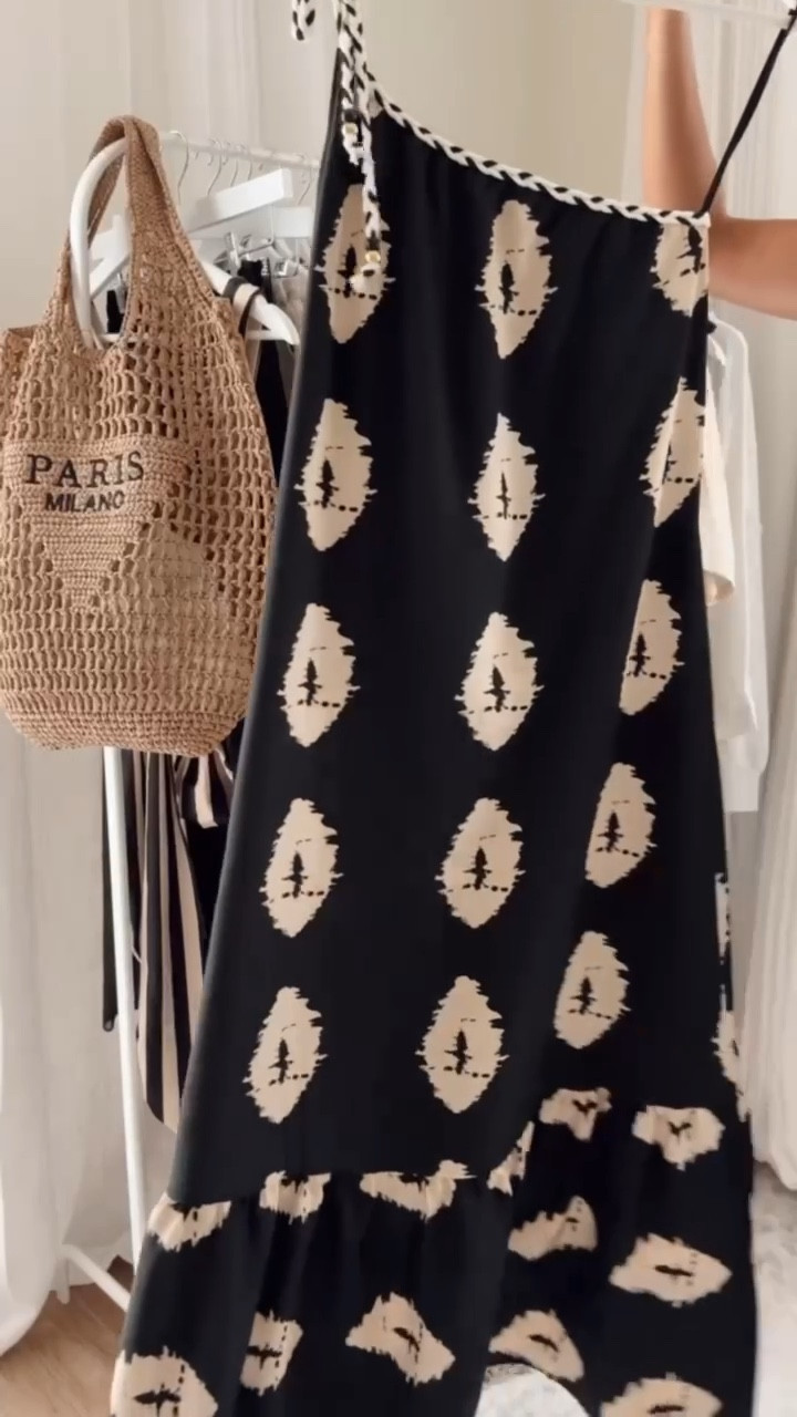 This dress is so good I had to get it in another color✨
StylinByAylin, Aylin

#LTKootd #LTKgrwm #LTKSeasonal