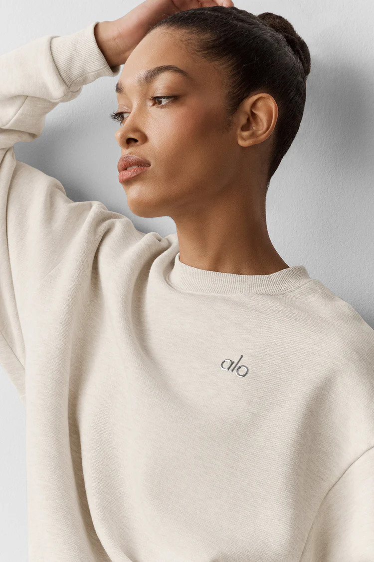 Accolade Crew Neck Pullover | Alo Yoga (US)