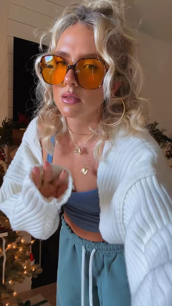 Got lots of questions about this outfit I posted on TikTok! My sweats are from Coolway, shrug is from Amazon, and tank is from FP Movement 🩵

#LTKmomlife #LTKActive #LTKvlog