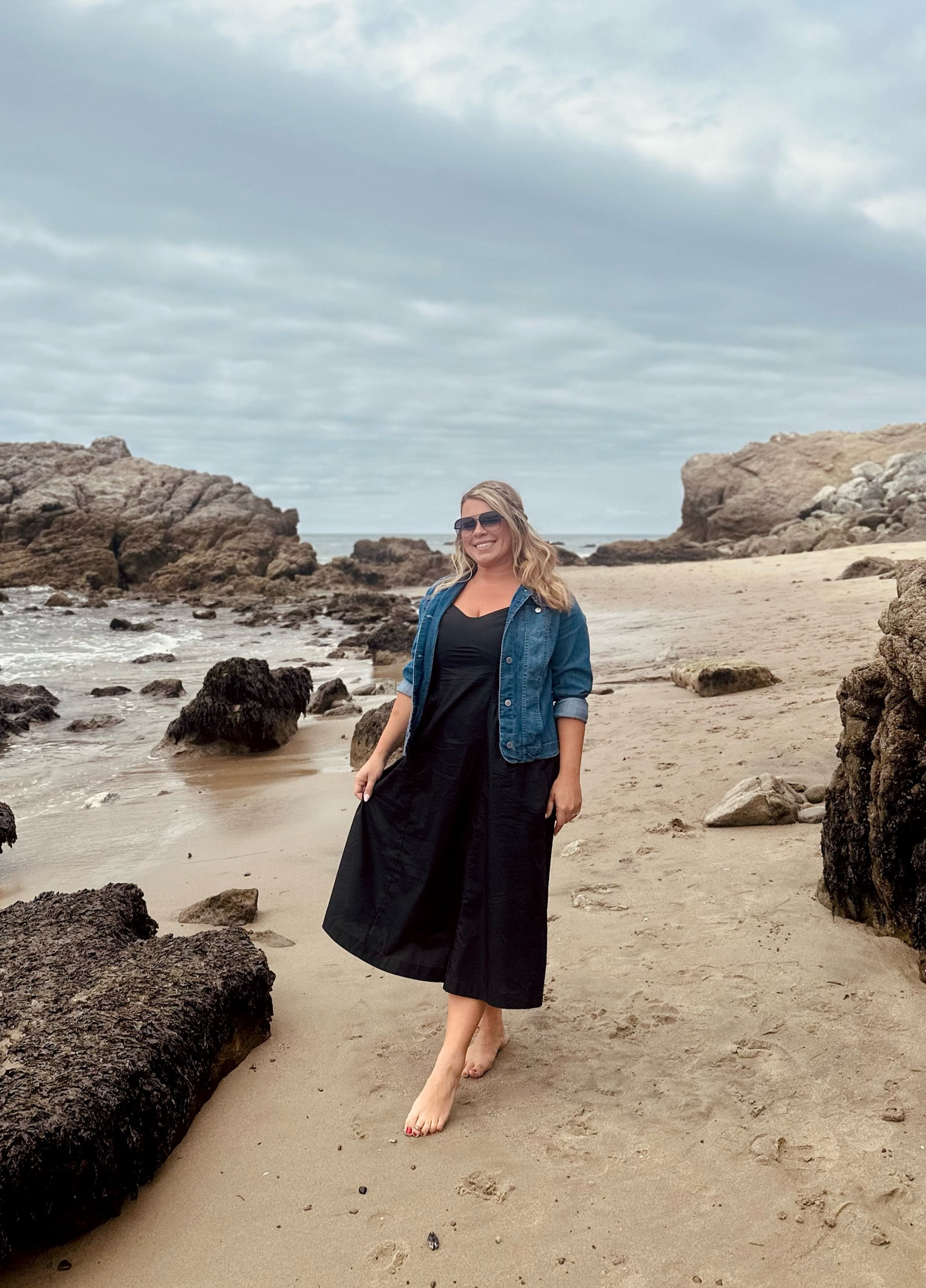 Favorite black dress to pack on vacation!

Midi dress
Black dress
Midsize dress
Vacation dress
Vacation outfit 

#LTKcurves #LTKtravel