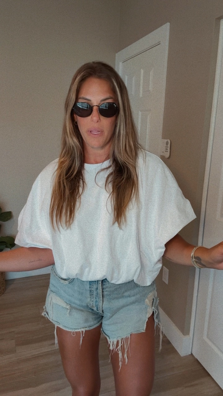 Casual beach day ootd 
Glasses USA
Rayban sunnies
Jean shorts
Crop top 
Trending 

#LTKgrwm #LTKSpringSale #LTKdayinmylife