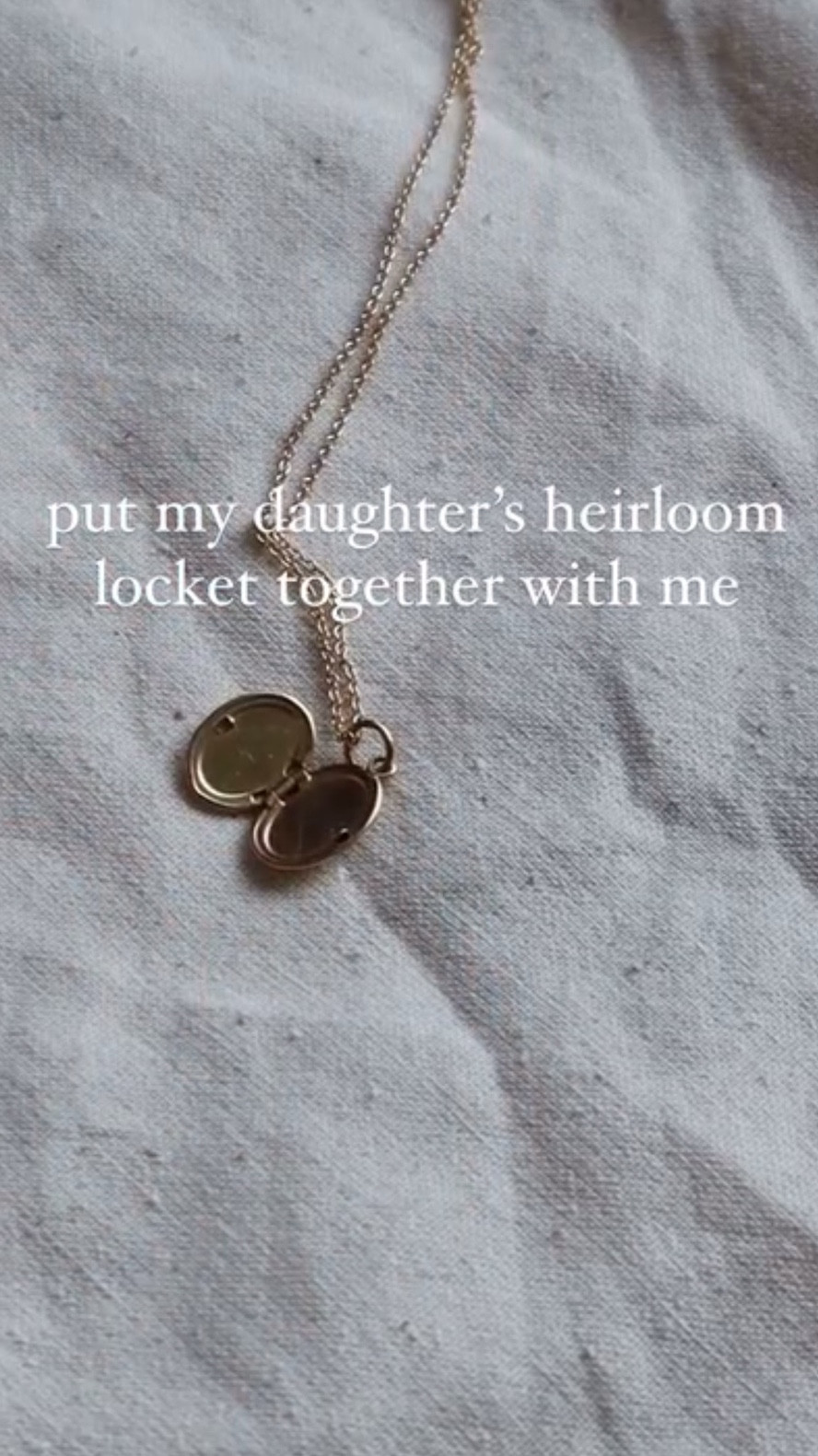 I’m obsessed with dainty gold jewelry and this locket is so romantic, feminine and heirloom quality! Perfect gift for Christmas and 20% off right now!

Gold jewelry, gold locket, gold necklace, gold chain, gold locket, oval locket, gold necklace, dainty jewelryy

#LTKGiftGuide #LTKSaleAlert #LTKWatchNow