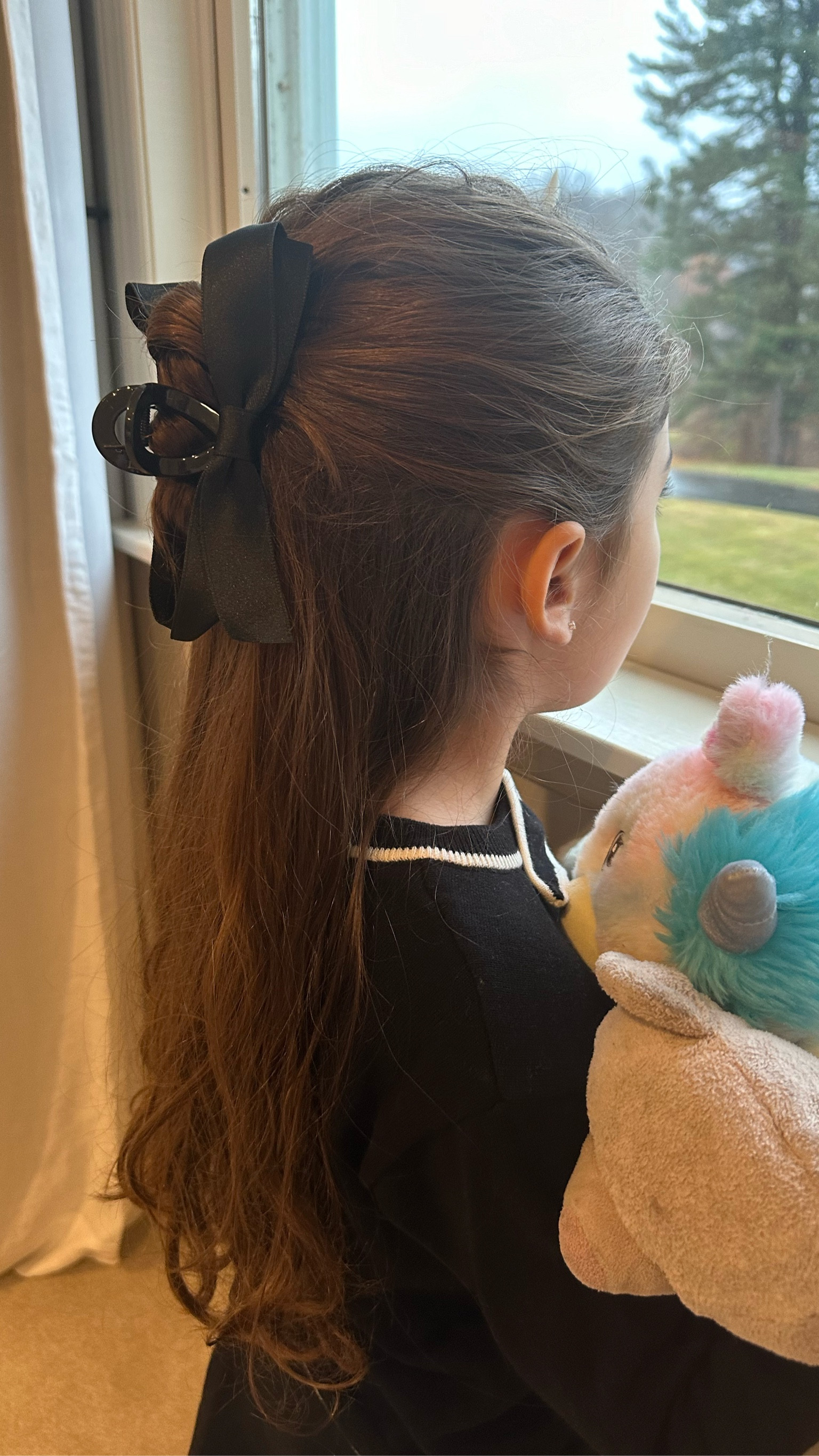 Girls and women’s bow hair clip 

#LTKGiftGuide #LTKStyleTip #LTKCyberWeek