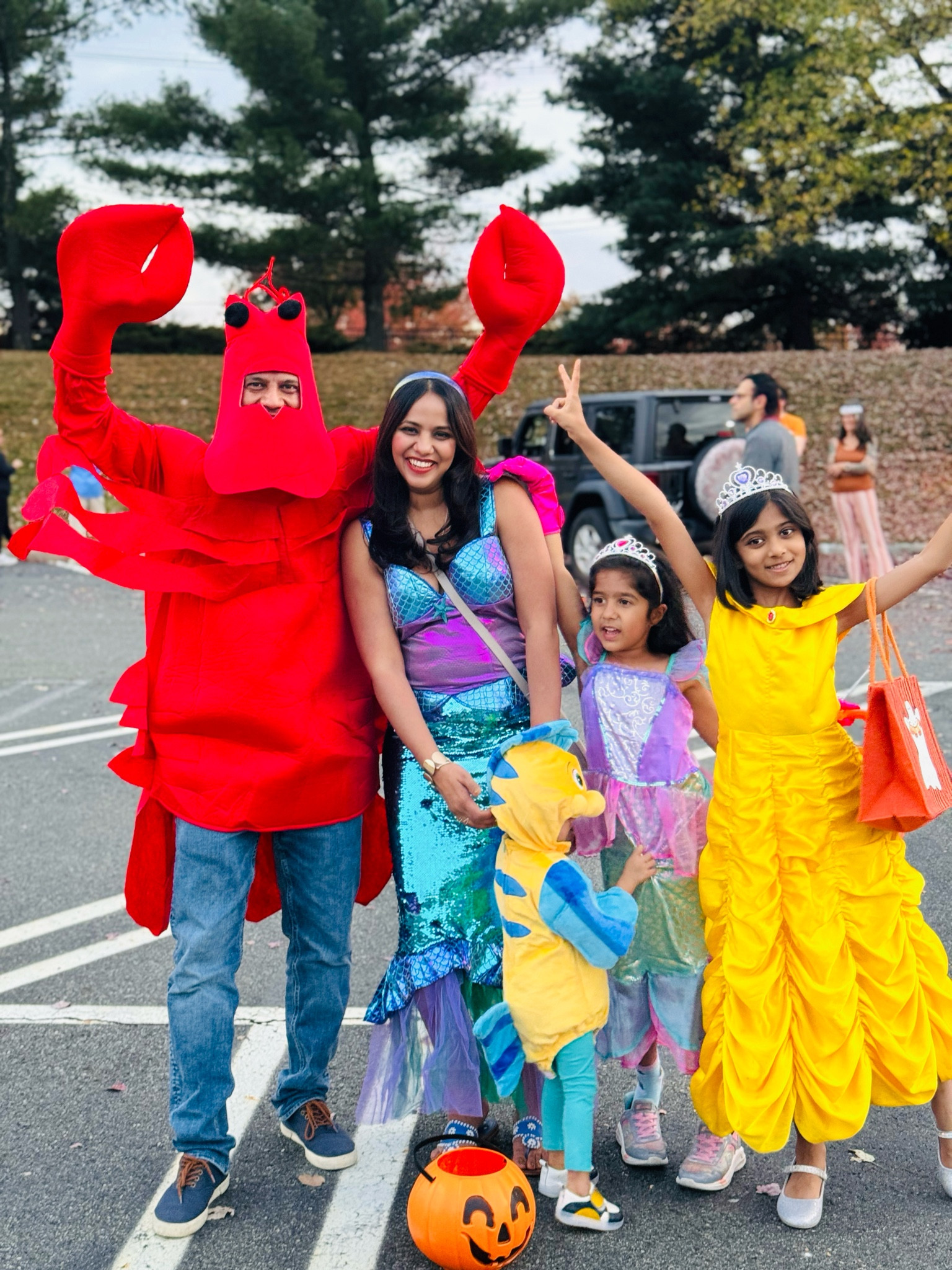 The mermaid clan!!

#ltkhalloween #halloweencostume #halloween2025 #halloween

#LTKHoliday #LTKFindsUnder50 #LTKFamily