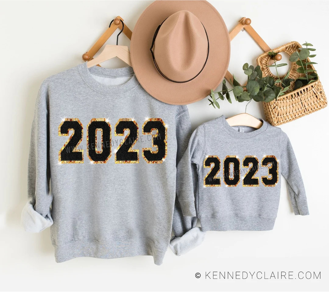 Glitter New Years Shirt New Years Sweatshirt Mommy and Me - Etsy | Etsy (US)