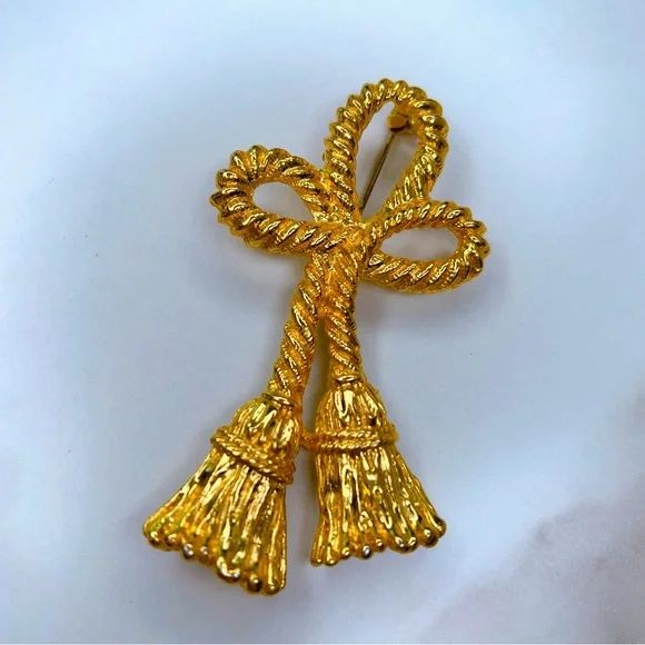 Neiman Marcus gold rope tassel brooch vintage | Poshmark