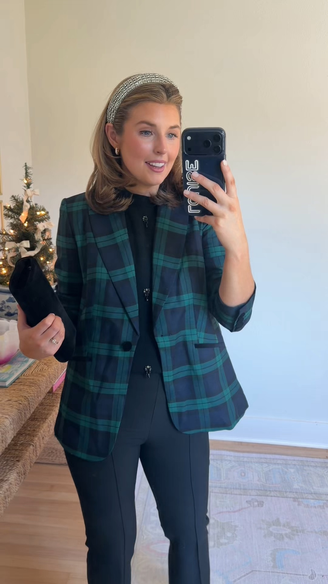 Festive holiday look! Wearing an XS in sweater and 2 in blazer. Pants are old, linked similar!