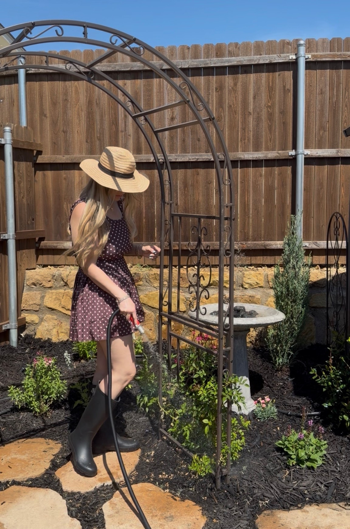 Gardening ootd

#LTKdayinmylife #LTKSeasonal #LTKMidsize