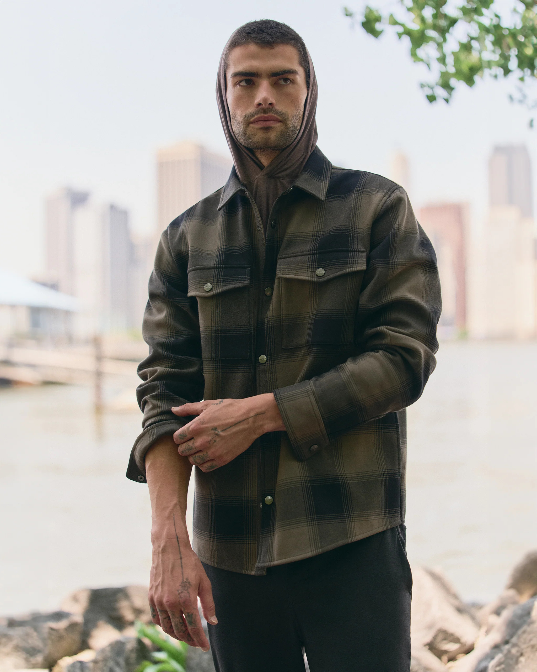 Range Shirt Jacket 2.0 | Men's Oregano Plaid Jacket | Vuori | Vuori Clothing (US & Canada)
