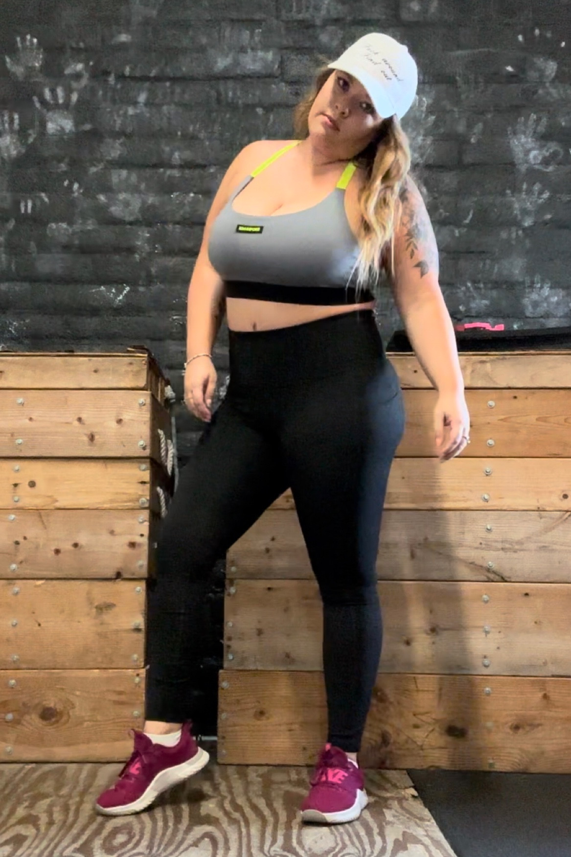 But look how cute this workout set is from @walmartfashion @walmart 
Their @loveandsports sports collection is pretty fantastic. 
The sports bra was a 10/10 🙌🏼

#LTKcurves #LTKFitness #LTKmidsize
