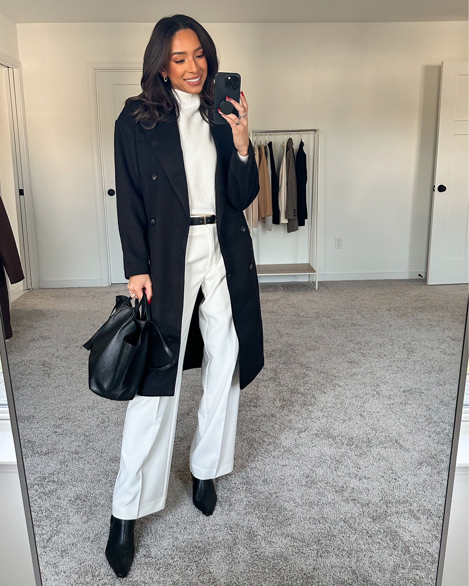 Winter work outfit!
Size XS white sweater
Size 2 in white trousers
Size 4 US in black coat








Office outfit
Winter workwear
Business casual
Business outfit
Work outfit with boots

#LTKSeasonal #LTKstyletip #LTKworkwear