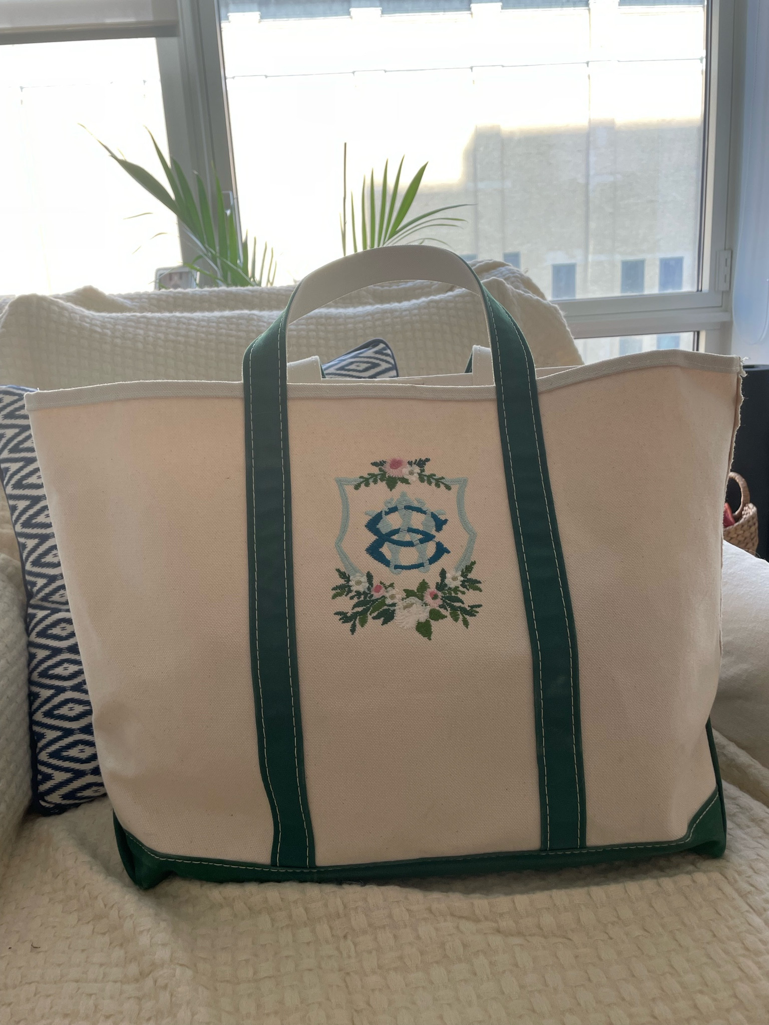 Wedding monogram boat tote 

#LTKitbag #LTKFind #LTKwedding