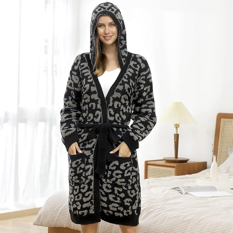 DOOWELL Women's Wild Robes,Fashionable Leopard Robe for Women with Pockets,Warm Plush Bathrobe Comfo | Amazon (US)