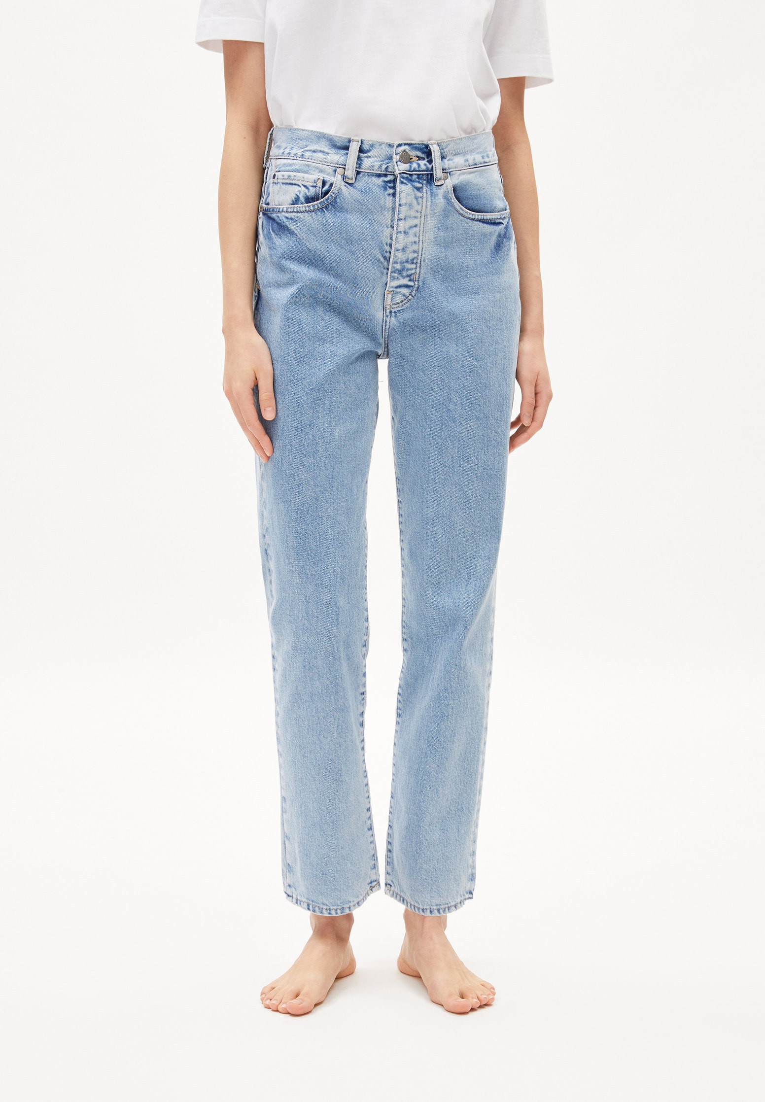 Straight Fit Denim aus recycelter Baumwolle | ArmedAngels (DE)