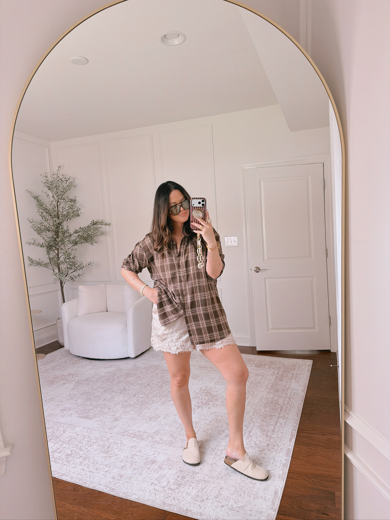 Wearing a large in the top and an XL in the pants 

 #LTKSeasonal #LTKMidsize