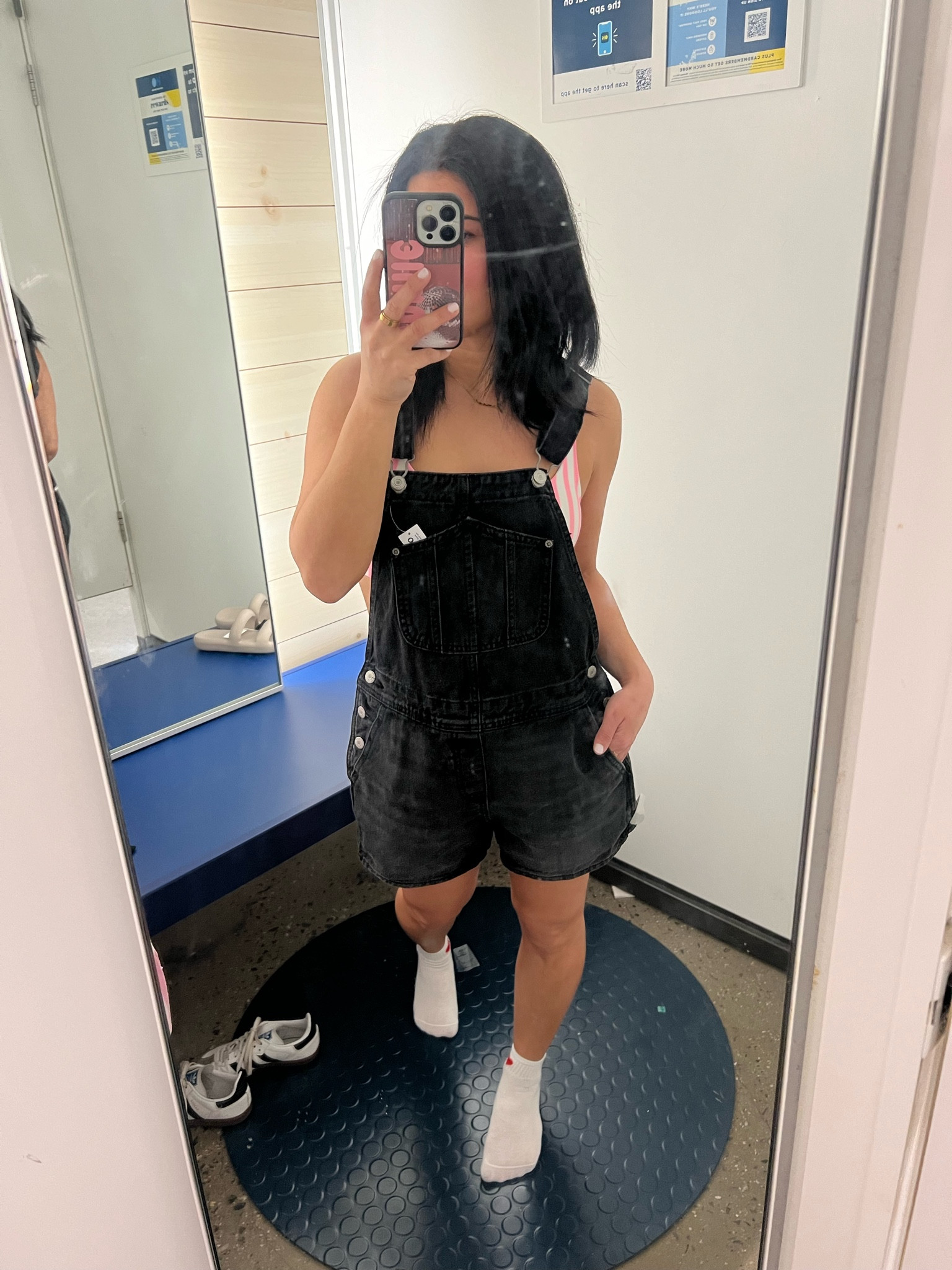 Overalls - wearing size XS, 40% off everything this weekend

Spring outfits, old navy, spring sale 

#LTKfindsunder100 #LTKfindsunder50 #LTKsalealert