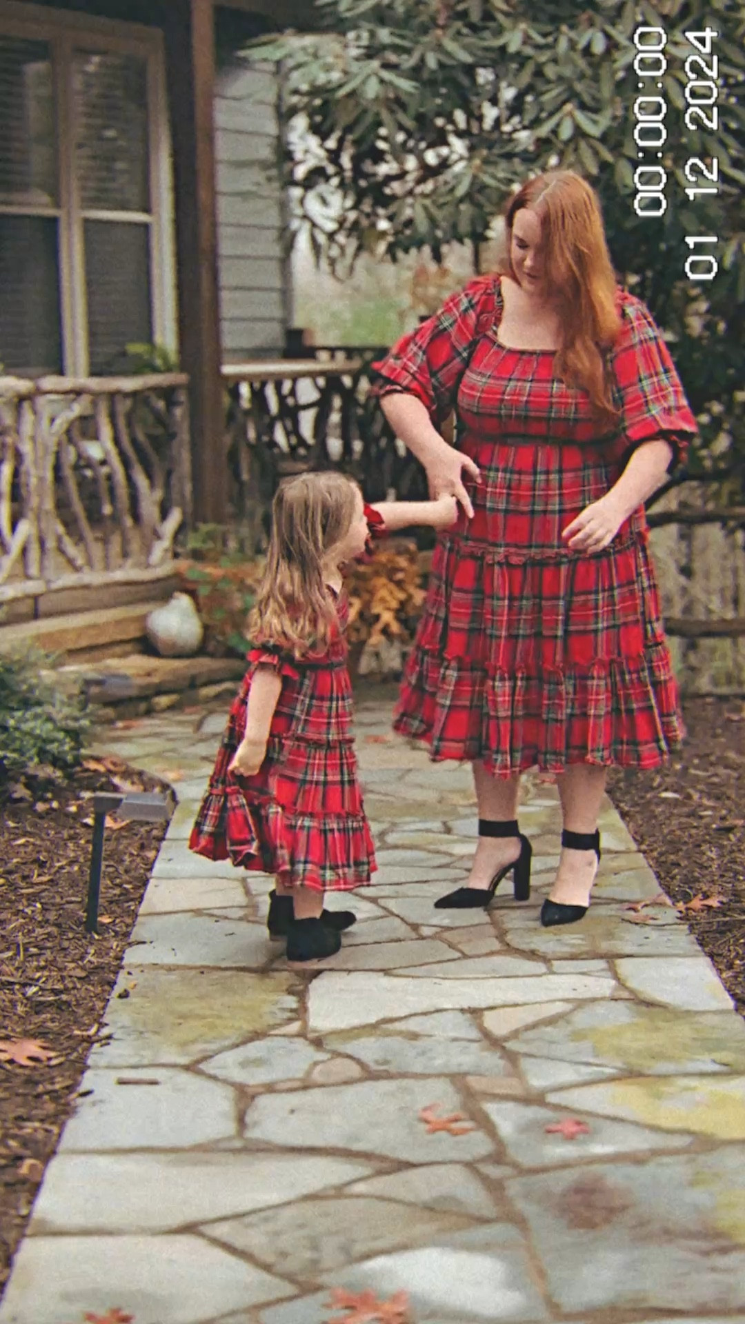 Mommy and me holiday dresses are 60% off! I’m wearing size XL (usually 14/16). The material is flannel, so they’re really comfortable! 

#LTKCyberWeek #LTKPlusSize #LTKHoliday