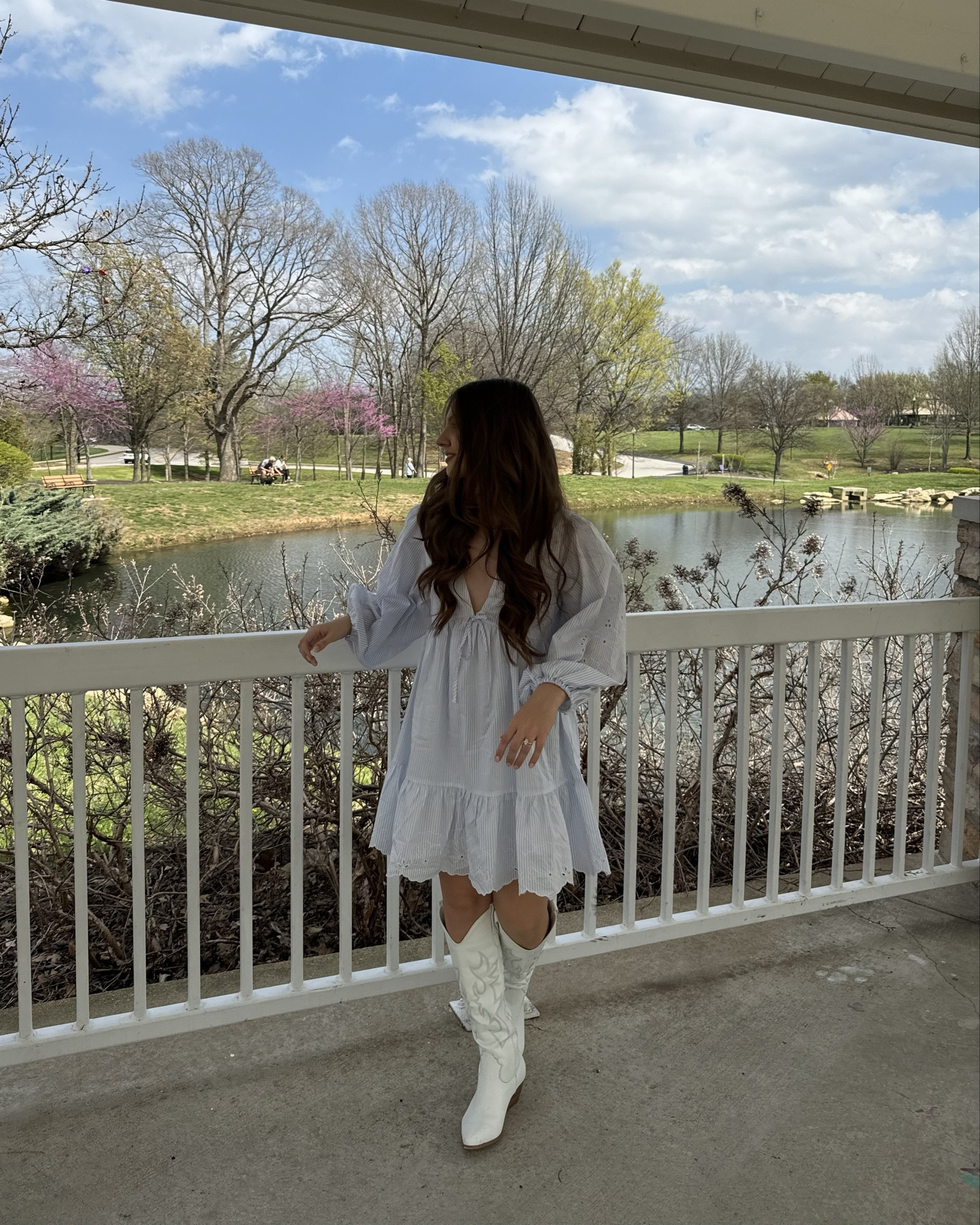 Spring outfit inspo🤍🌸 

#LTKSeasonal #LTKstyletip #LTKshoecrush