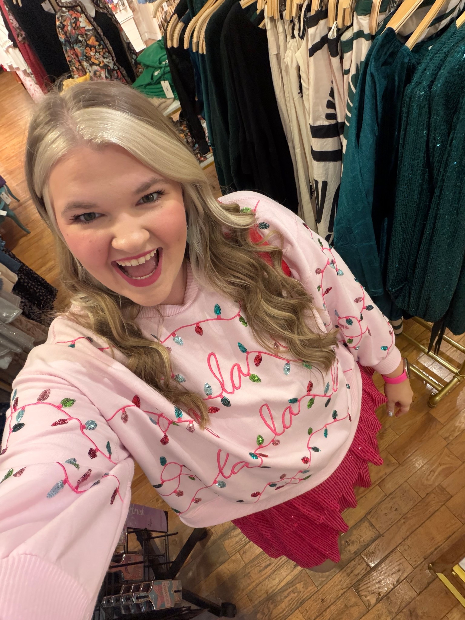 Xl in sweater xxl in dress!! 

#LTKHoliday #LTKootd #LTKPlusSize