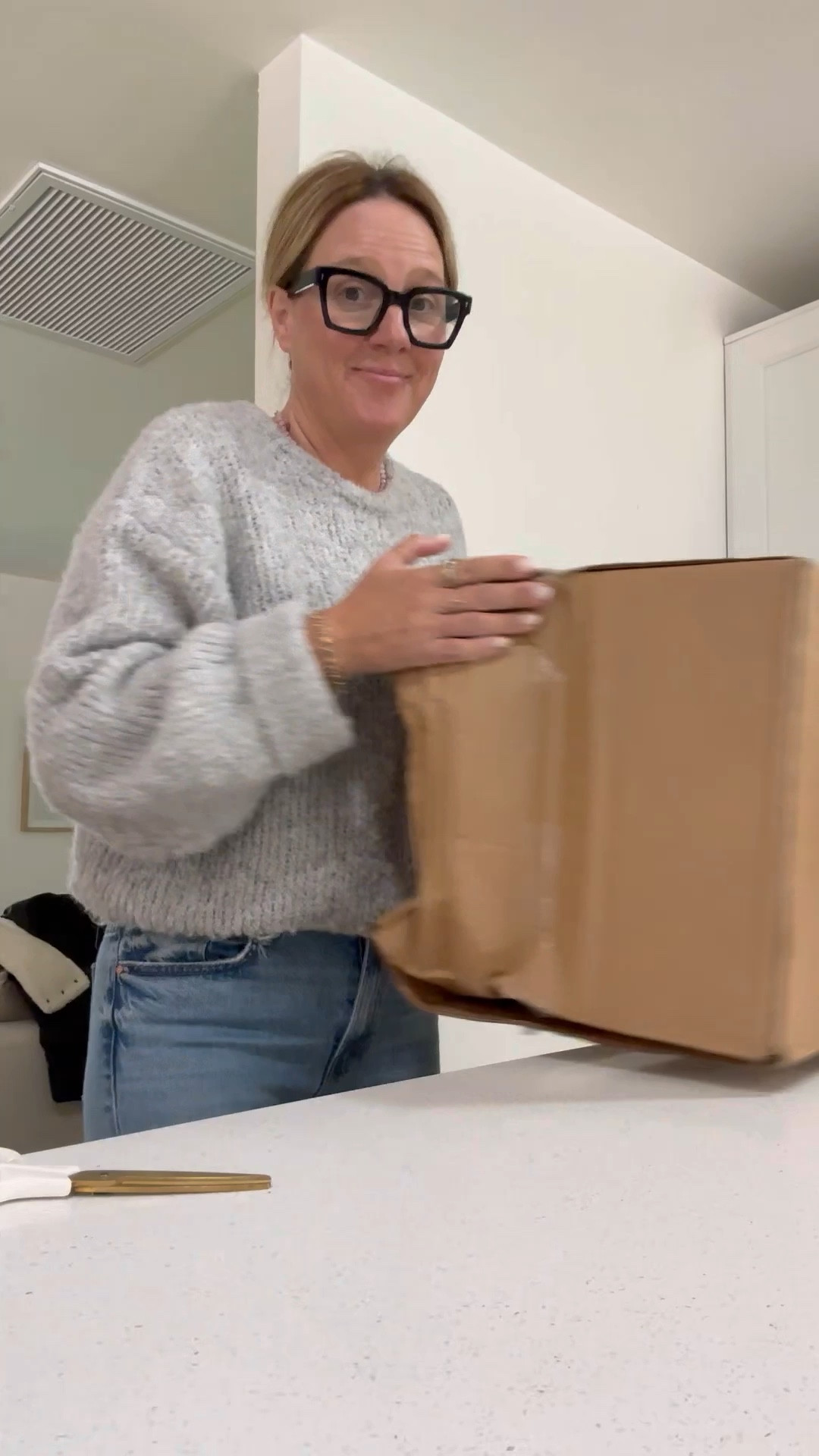 Unboxing a little girls dream holiday filled bedroom 

#LTKKids #LTKHoliday #LTKWatchNow