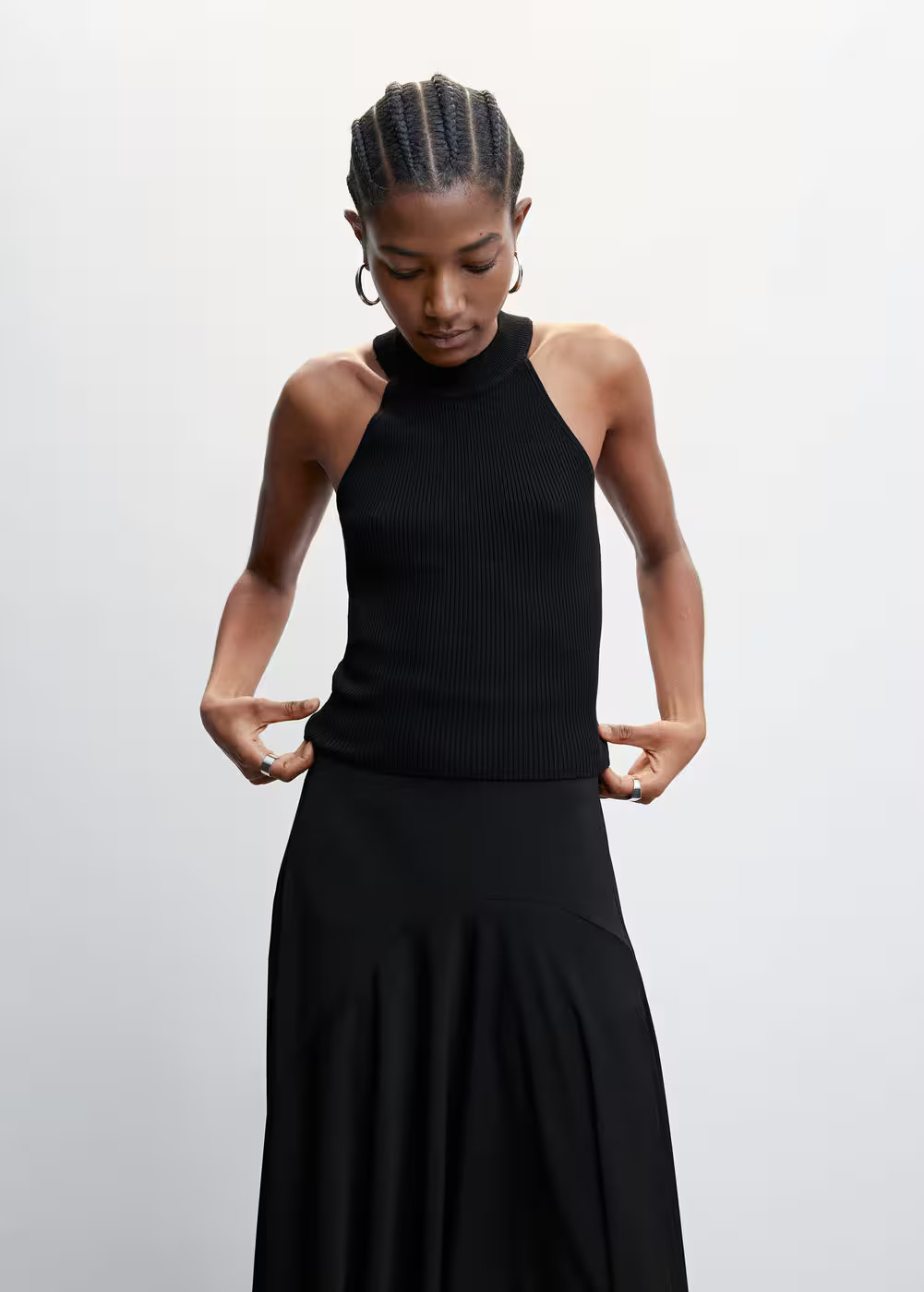 Halter neck knitted top | MANGO (US)