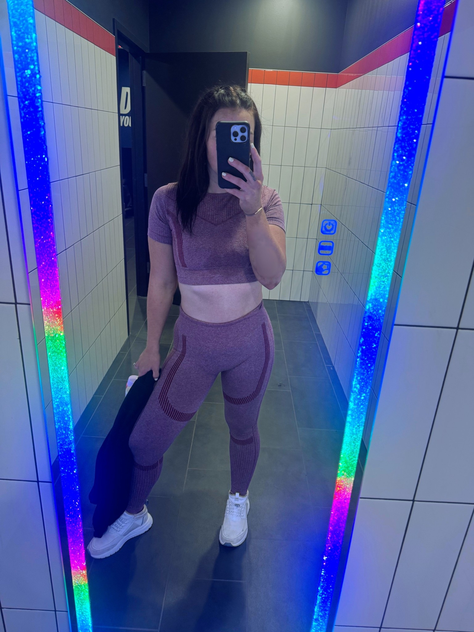 This set is so old, but the fact that it's still wearable and in GREAT quality and it was super affordable, it's a win for me 🤷🏻‍♀️

#LTKActive #LTKFindsUnder50 #LTKStyleTip