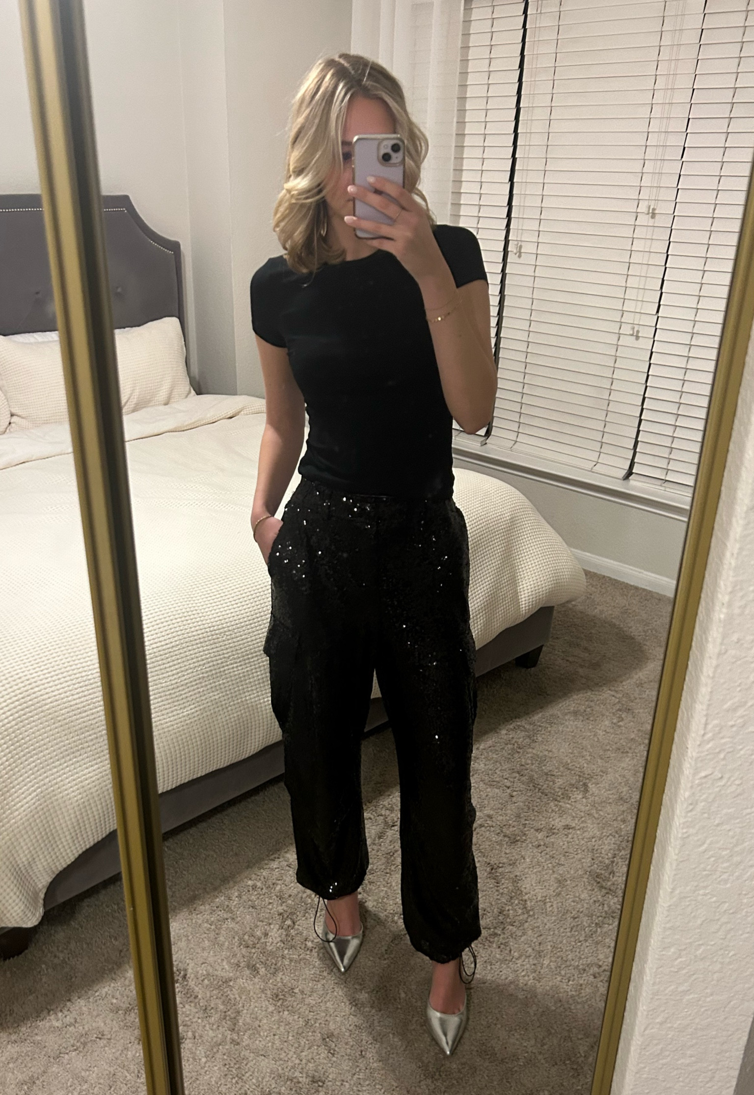 Date night pants! 🪩🖤 

#LTKfindsunder100 #LTKstyletip