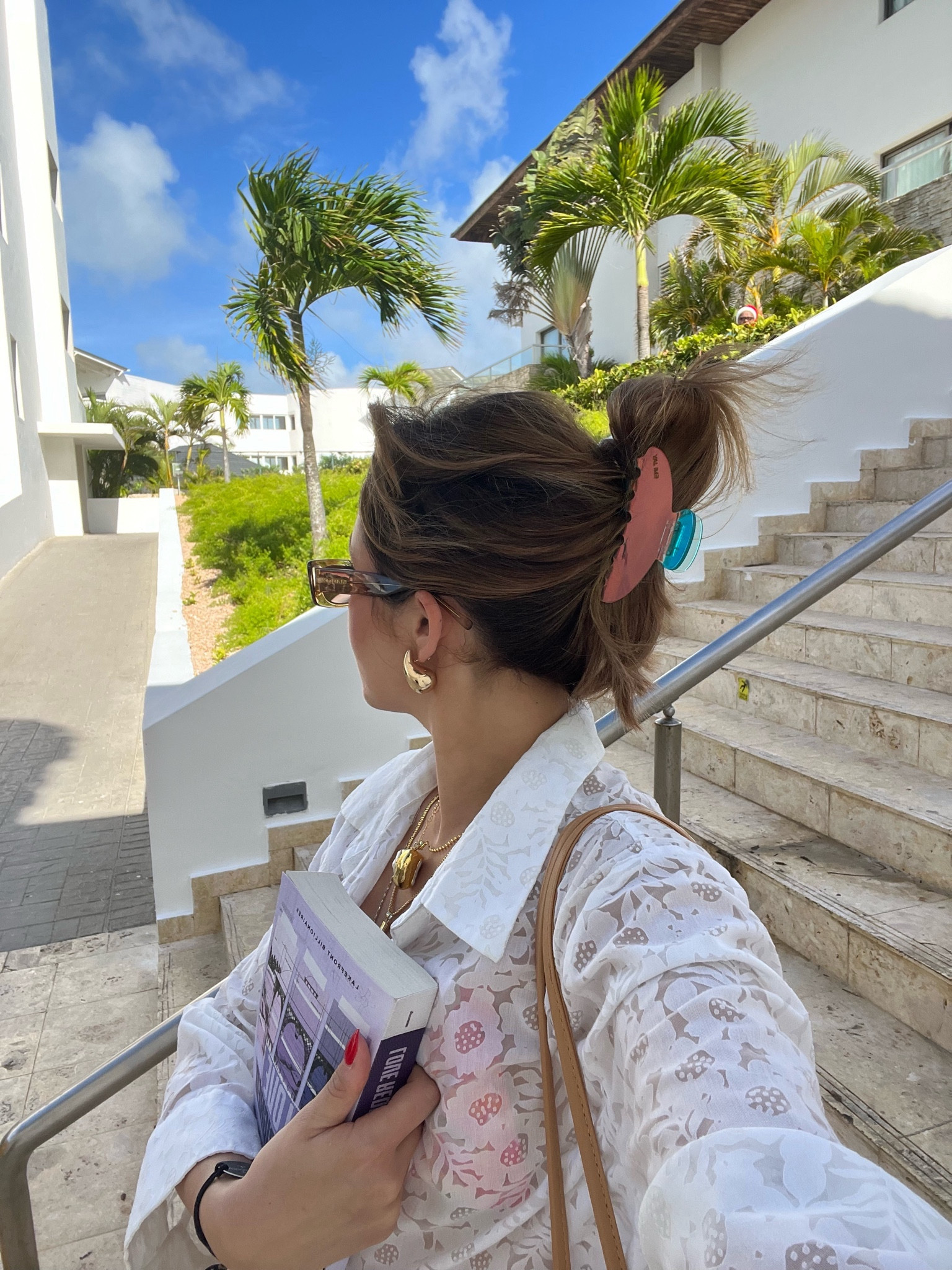 Perfect clip!! Is aquamarine in color but changes in the sun!! 

Claw clip, easy hairstyles, hair inspo, gifts for her

#LTKGiftGuide #LTKfindsunder50 #LTKstyletip