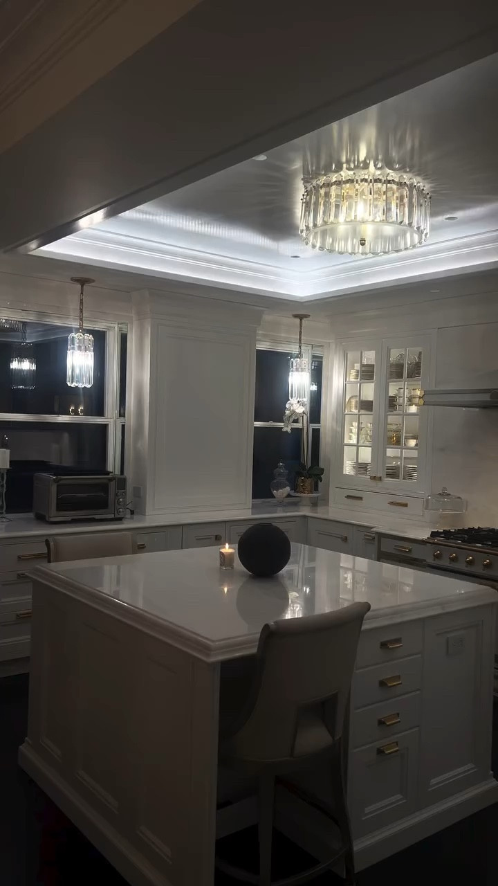 Apartment decor that doubles as tableware > 

Linked in LTK 🖤

@villeroybochusa #villeroyandboch #villeroyandbochpartner