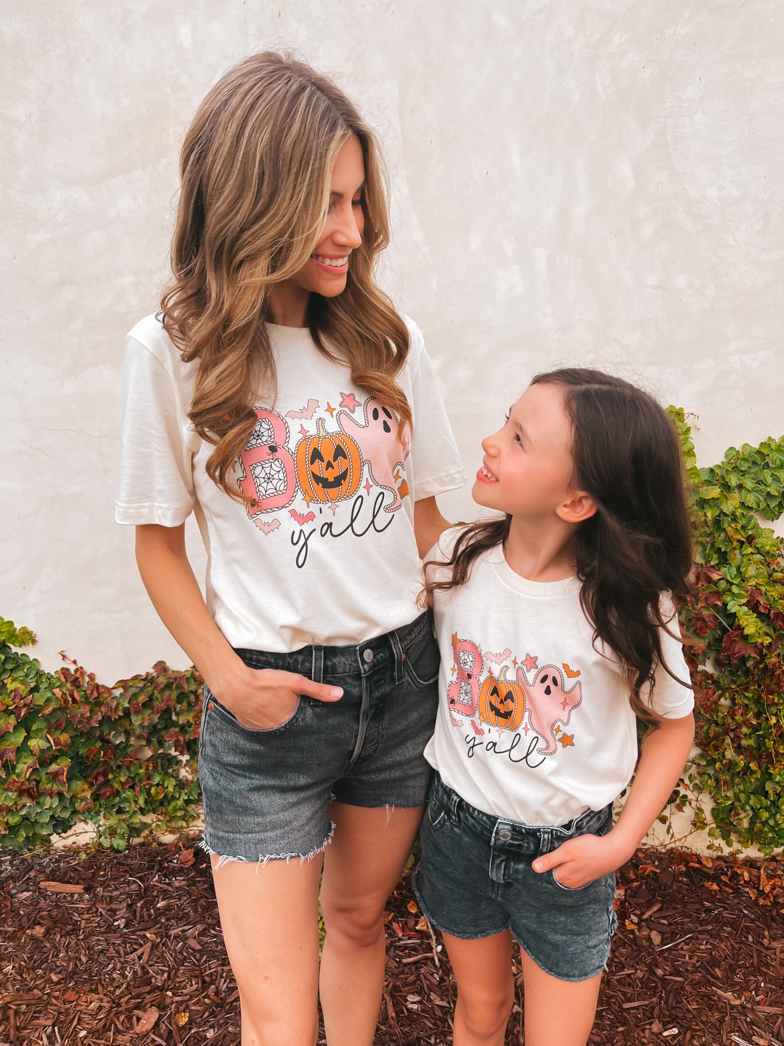 Just getting ready for boo season y’all 👻

#fallmommyandme #mommyandme #matchymatchy #racheltimm #sarahlit #kristahort #fallshirts #familyshirts #shopsmall #atylewithjen #barelyblonde #jenniferxerin

#LTKSeasonal #LTKkids #LTKfamily