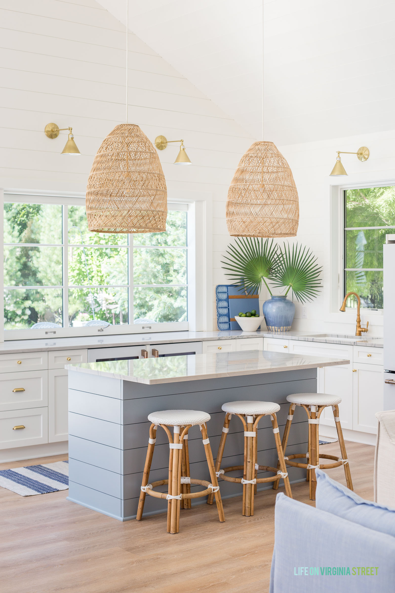 Coastal home kitchen decor 🙌🏻🙌🏻￼

#LTKSeasonal #LTKdayinmylife #LTKHome