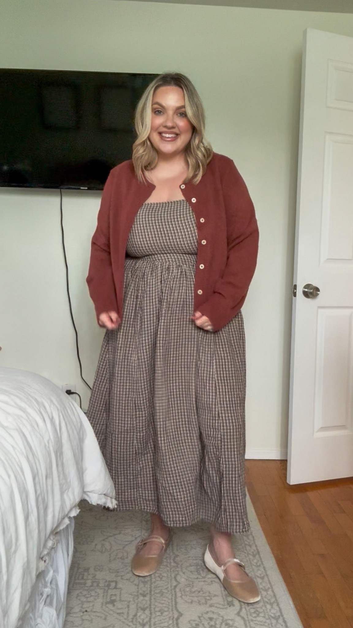 Loving this fall transition dress. It’s Perfect for family photos, and can easily be dressed up or down with the right accessories. 

Dress - Large 
Cardigan- Large



#LTKSaleAlert #LTKFindsUnder50 #LTKSeasonal