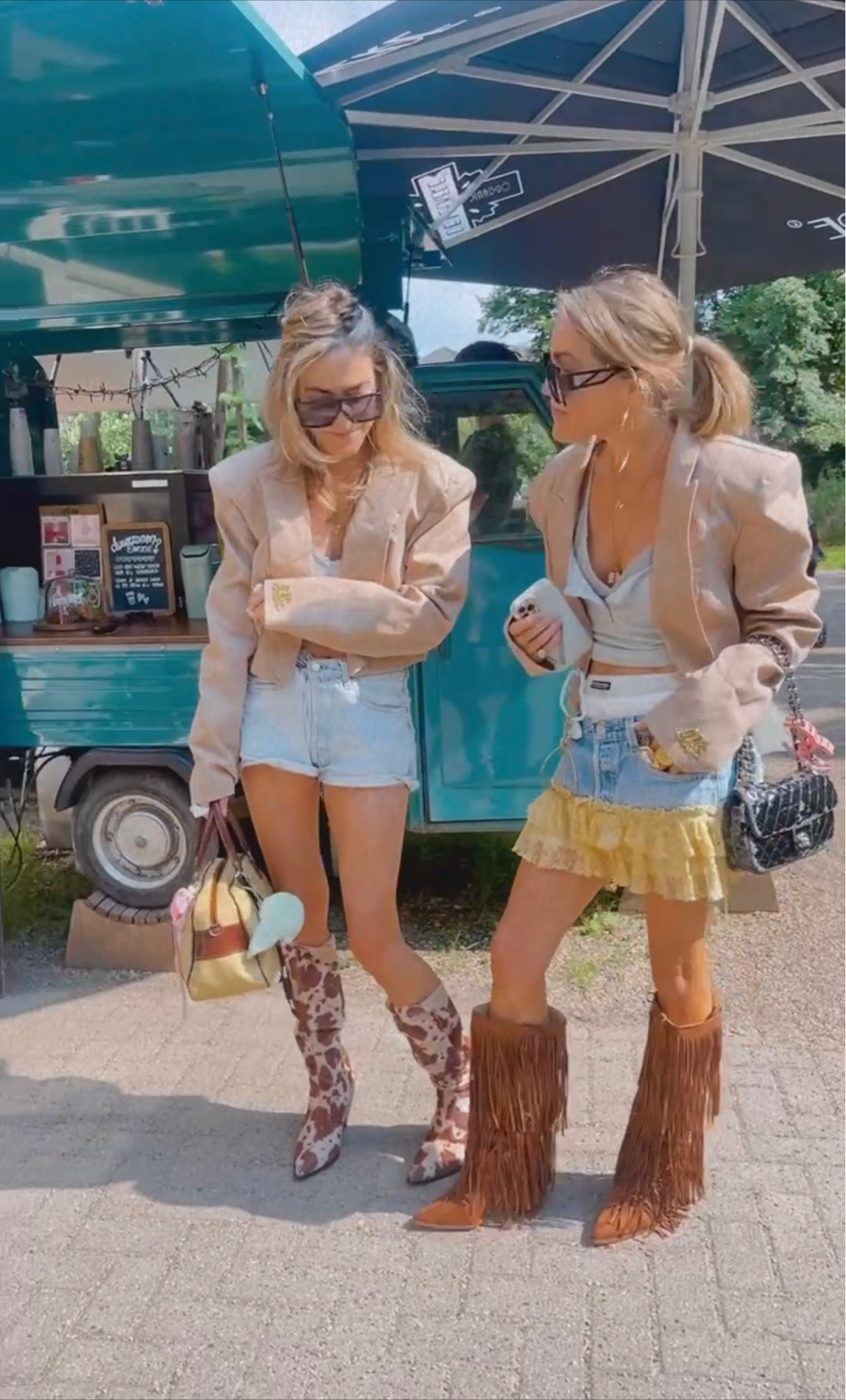 Summer in the city, European summer loving these cropped shoulder pad blazers of prettylittlething the Label and our western boots🫶🏻🫶🏻

#LTKSeasonal #LTKstyletip #LTKU