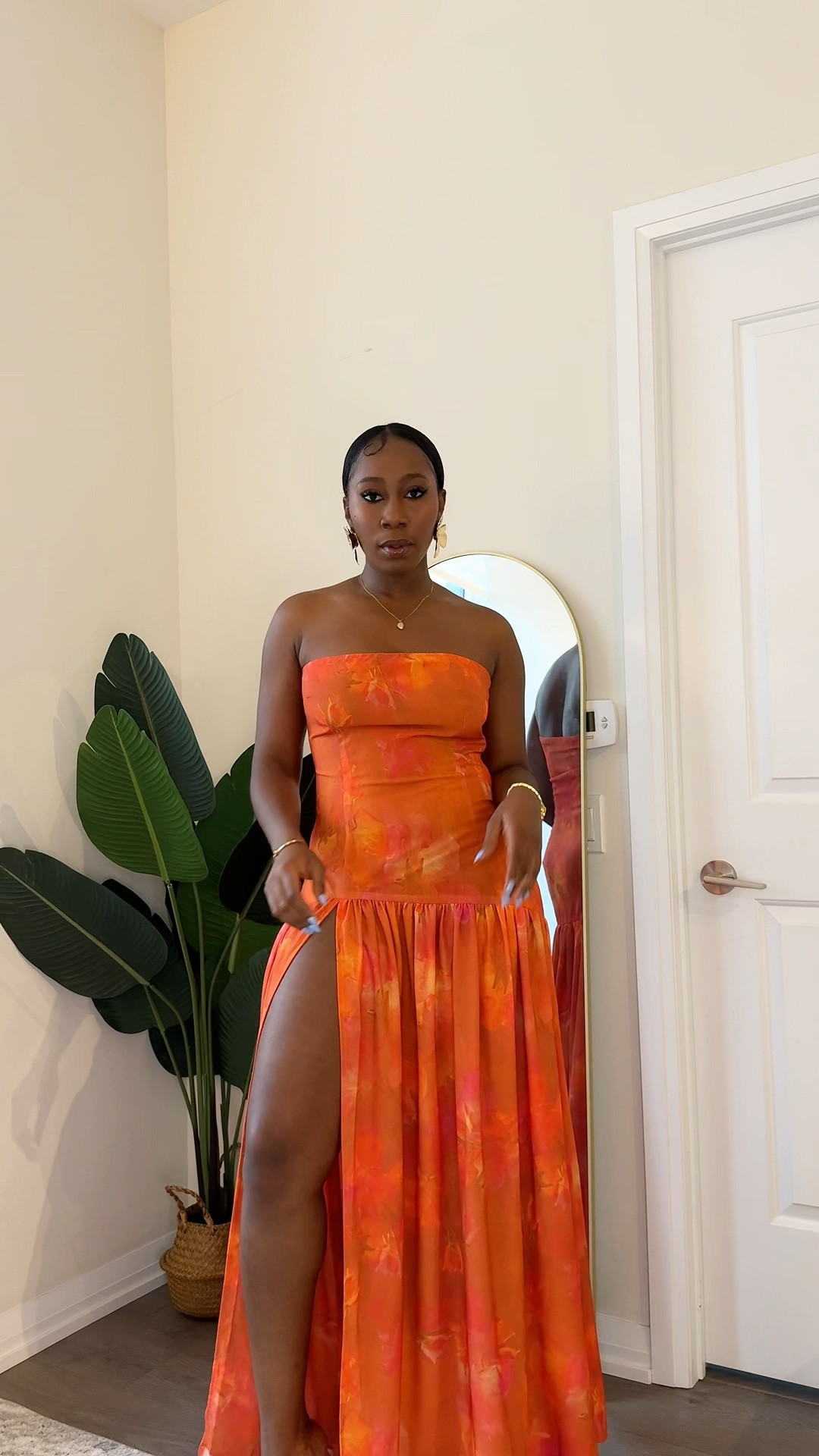 Dinner dresses to spark your interest? 😍
Which one is your vibe?
Love me some PepperMayo, and their #BlackFriday #Sale is ongoing, so get on there right now!

#datenight #dinnerdress #maxidress #slipdress #dress #backlessdress #peppermayo 

#LTKtravel #LTKstyletip #LTKcanada