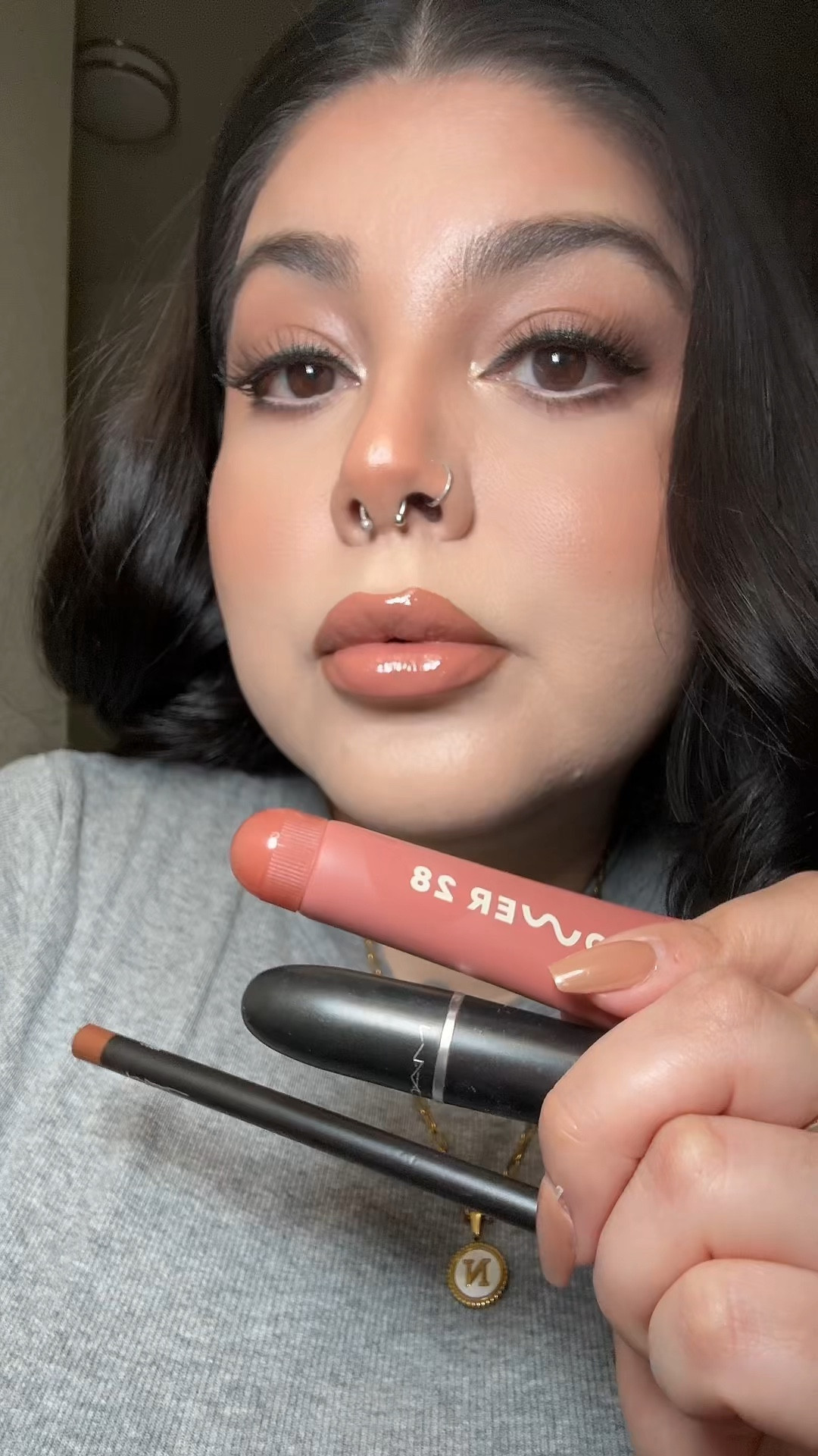 Hola! Here is today’s lip combo. 
MAC Cosmetic lip liner in ‘cork’ & lipstick in ‘honey love’ and Tower 28 tinted lip treatment balm in ‘dulce de leche’🤎 



#LTKstyletip #LTKVideo #LTKbeauty