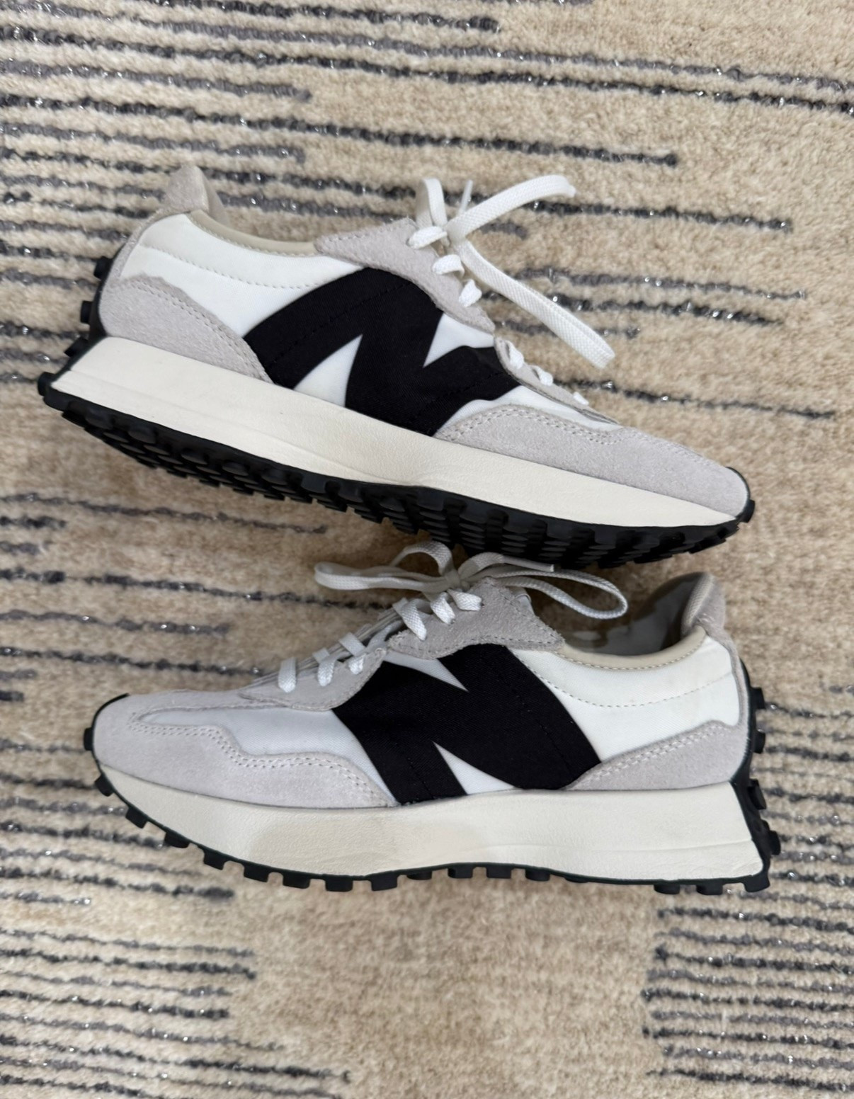 New balance sneakers on sale

#LTKPetite #LTKSaleAlert #LTKootd